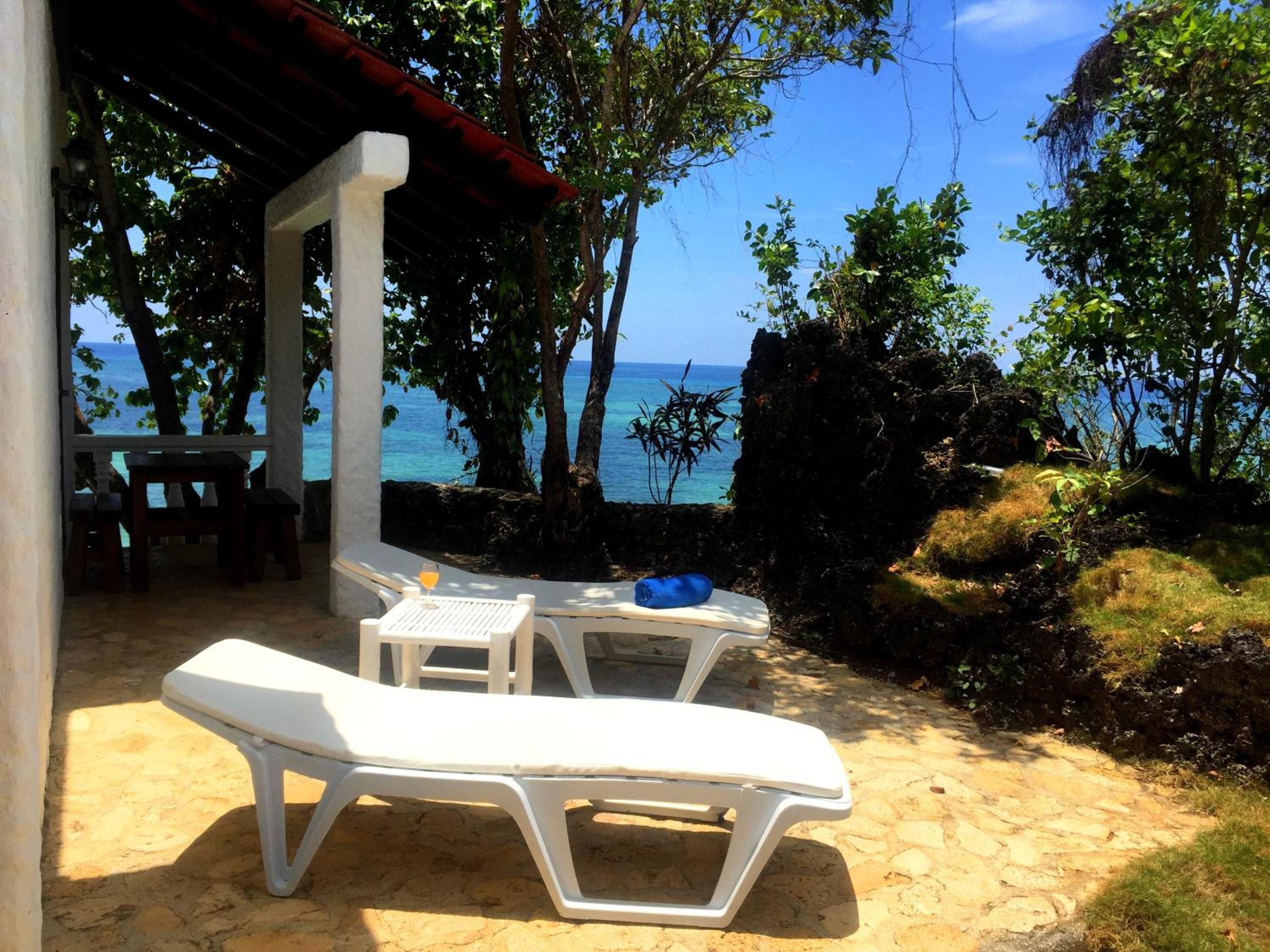 Deluxe Double Room with Sea View - Photo 2