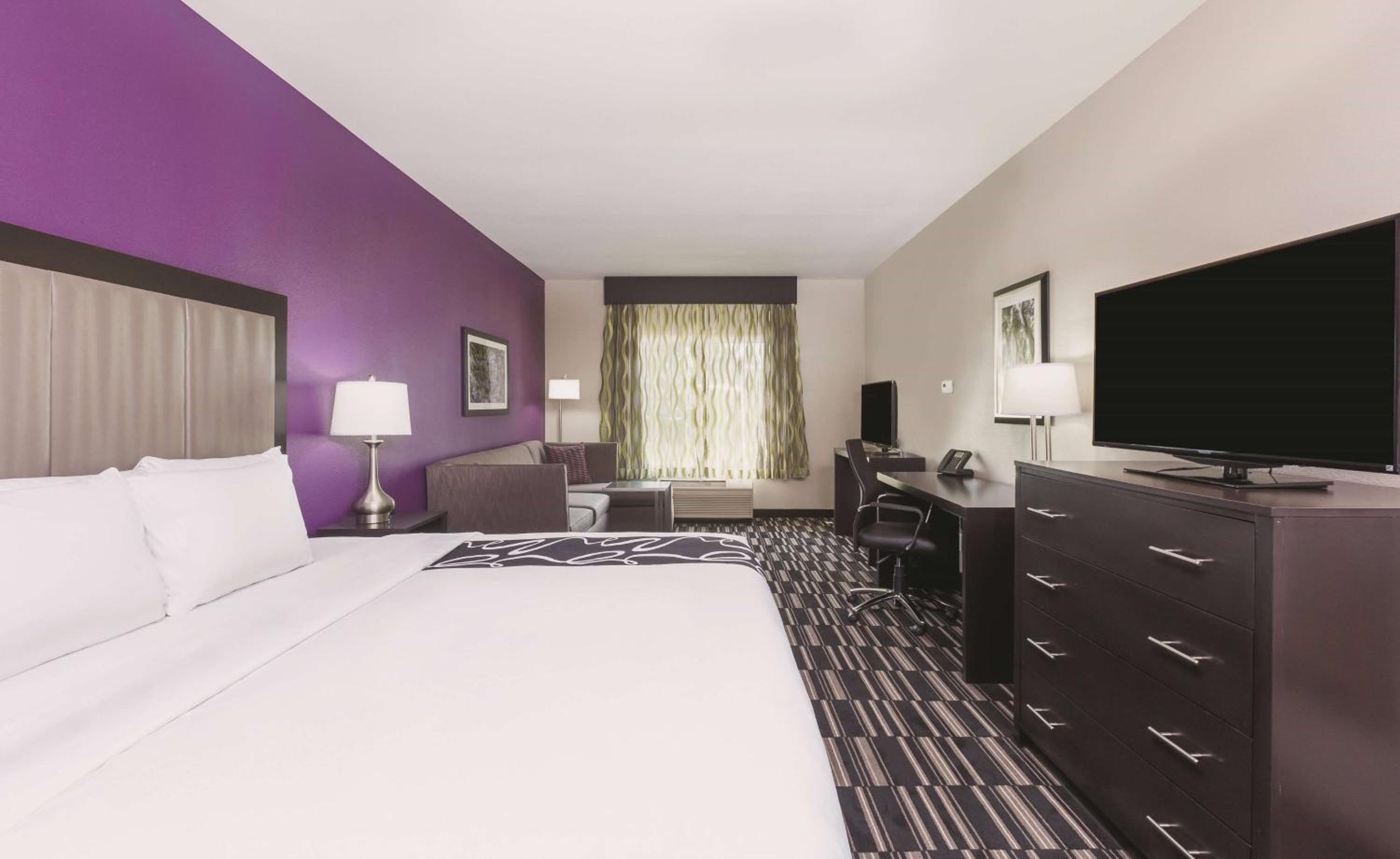 Executive King Room - Non-Smoking - Photo 1