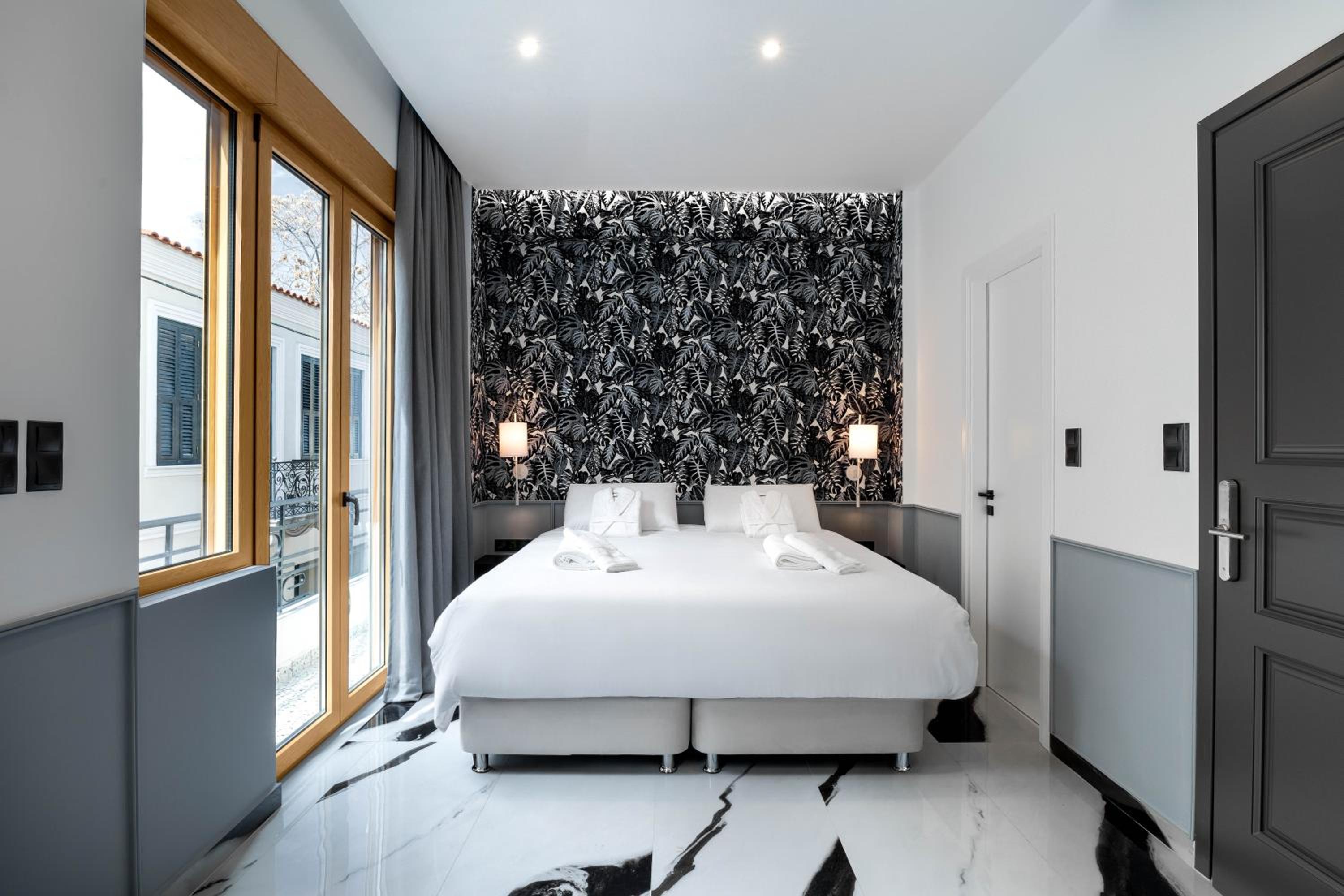Deluxe Suite photo 2