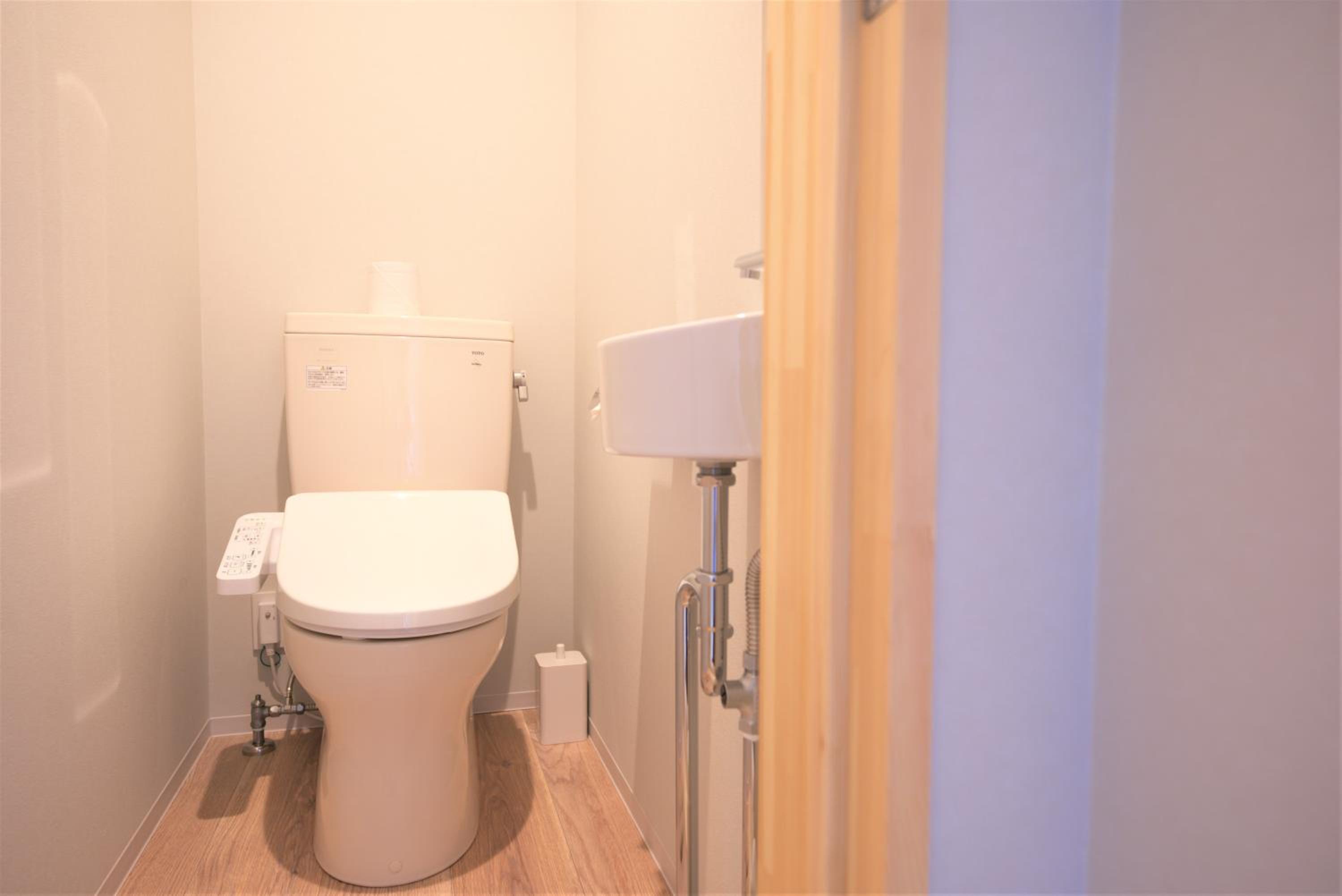 Standard Twin Room - Photo 2