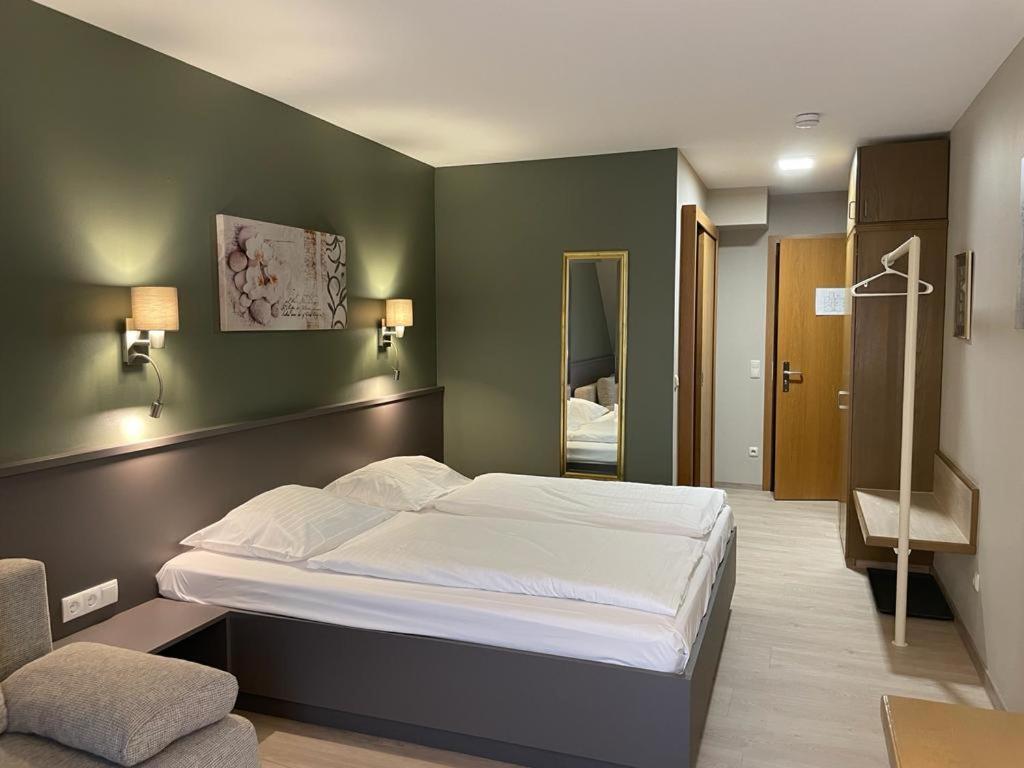 Quadruple Room - Photo 2
