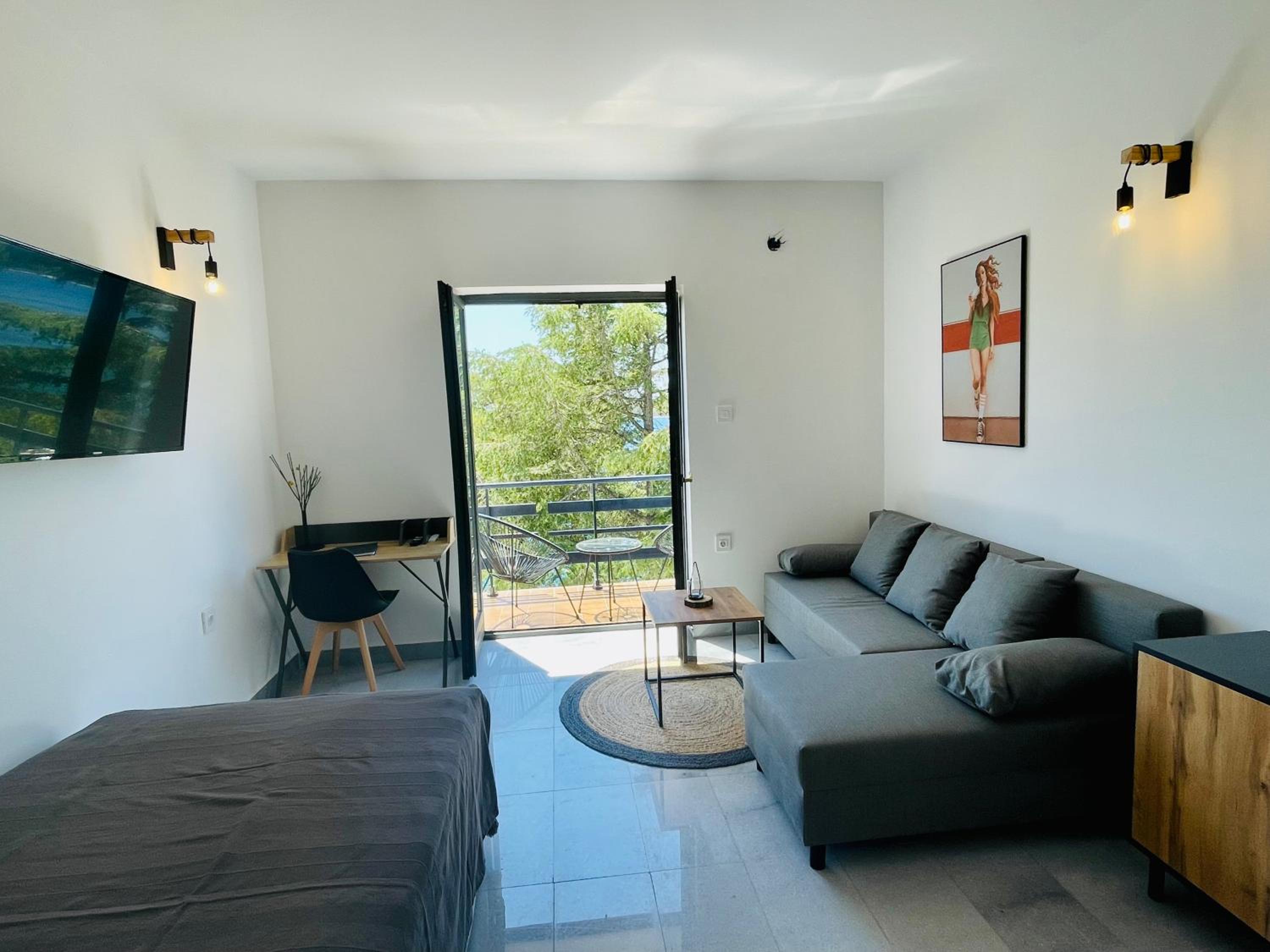 Apartment with Sea View