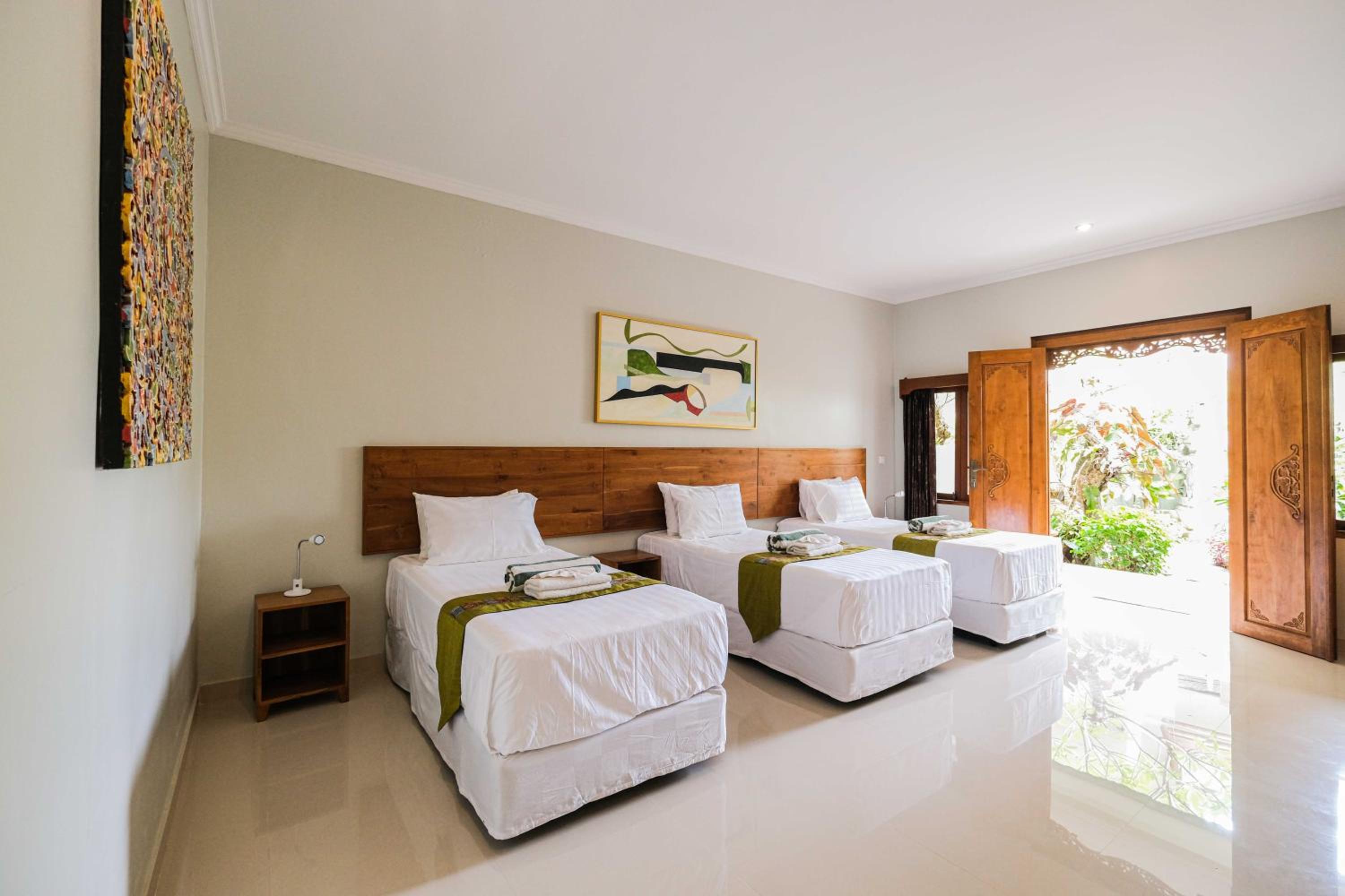 Triple Room with Garden View - Photo 4