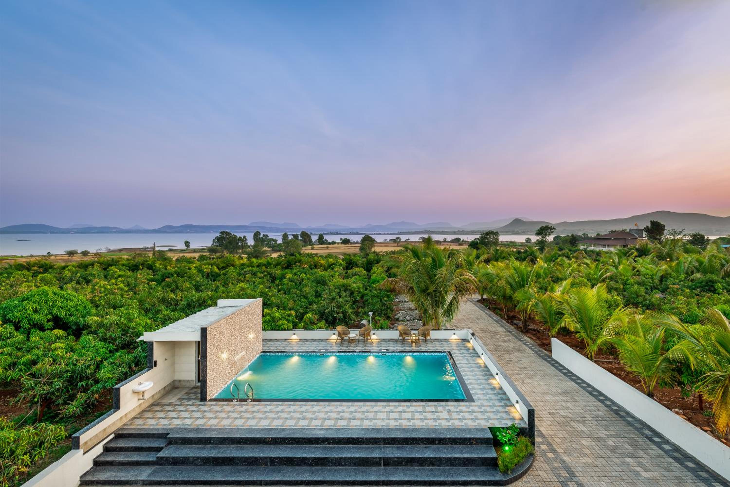 Three-Bedroom Villa photo 3