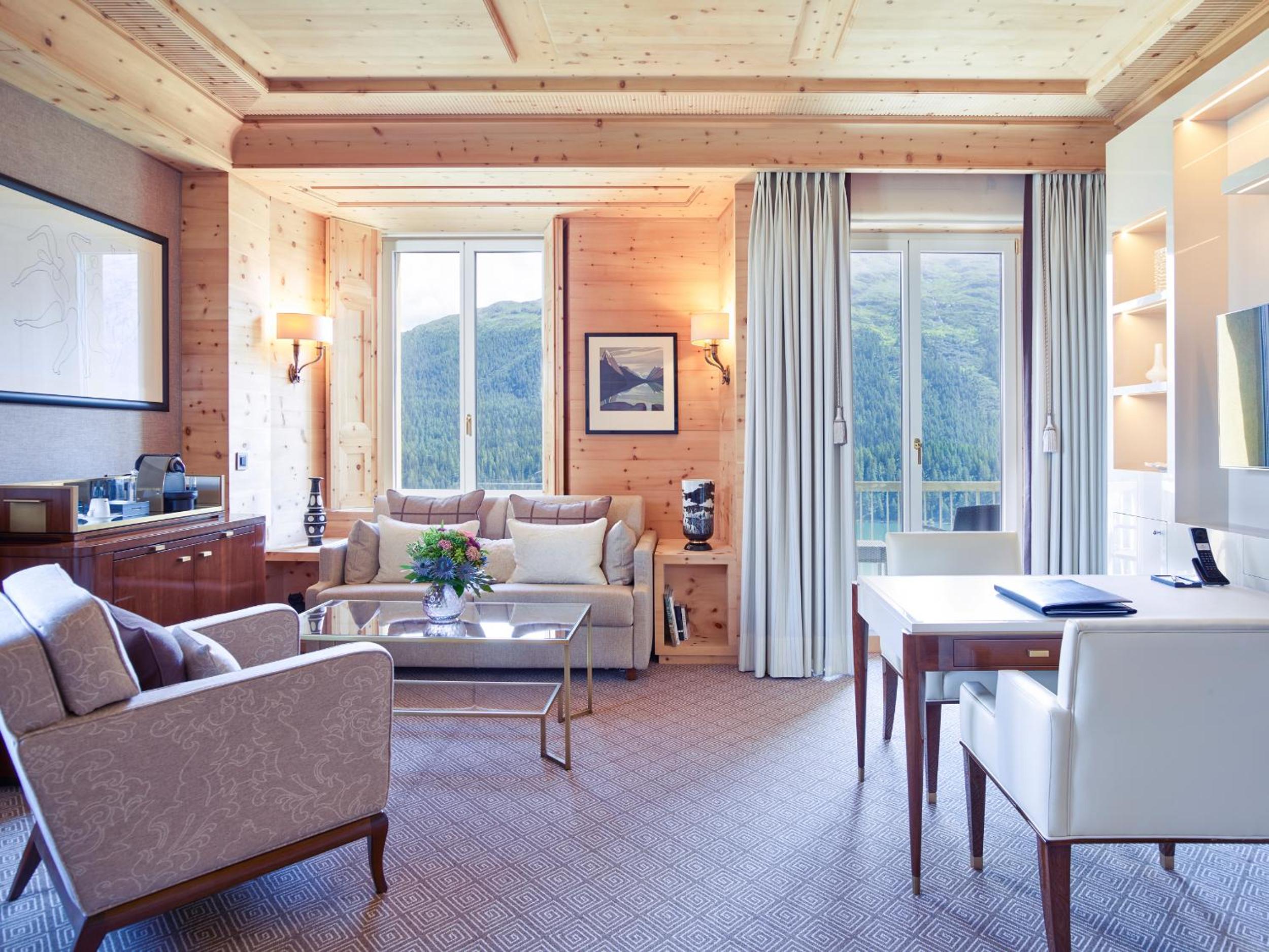 Junior Suite Deluxe - Photo 16