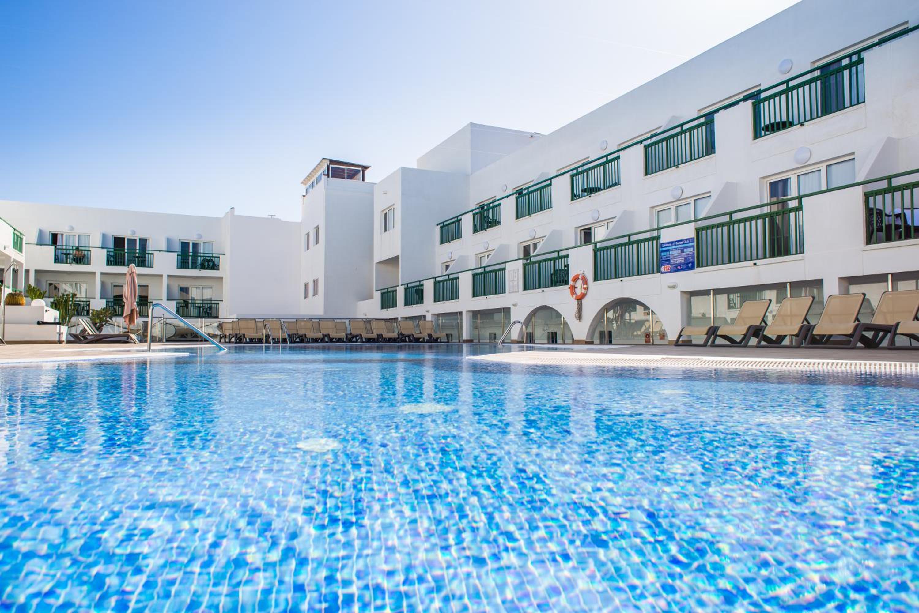 Apartment with Pool View (2 Adults) - Photo 19