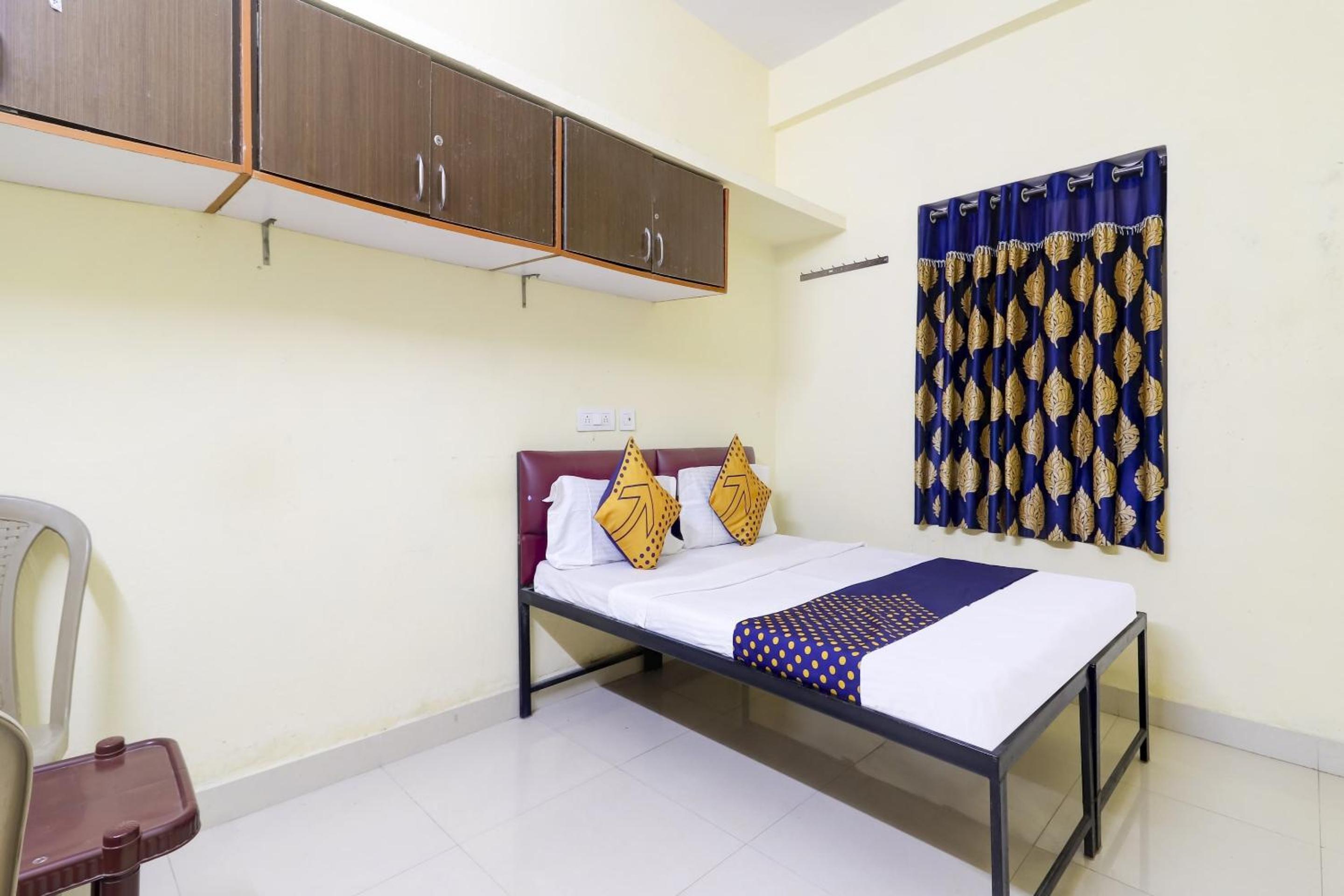 Triple Room With Bathroom photo 1