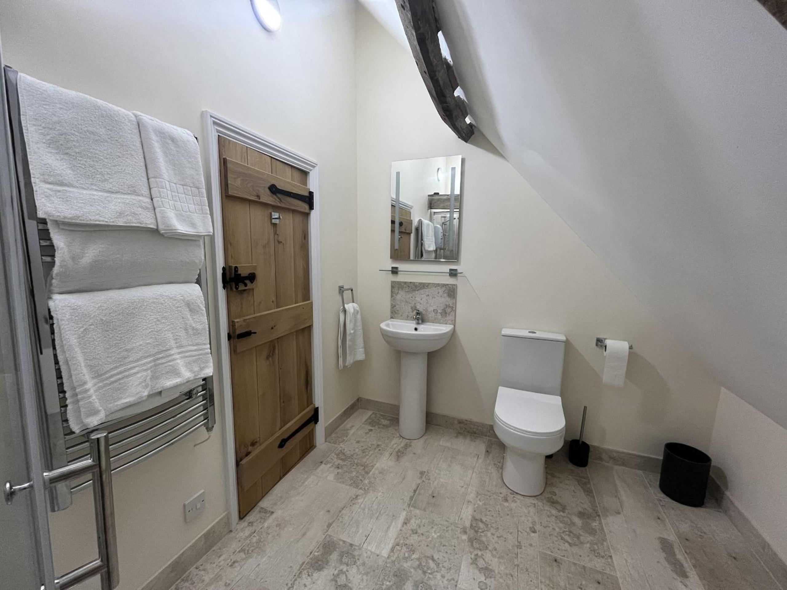 Two-Bedroom Cottage photo 3