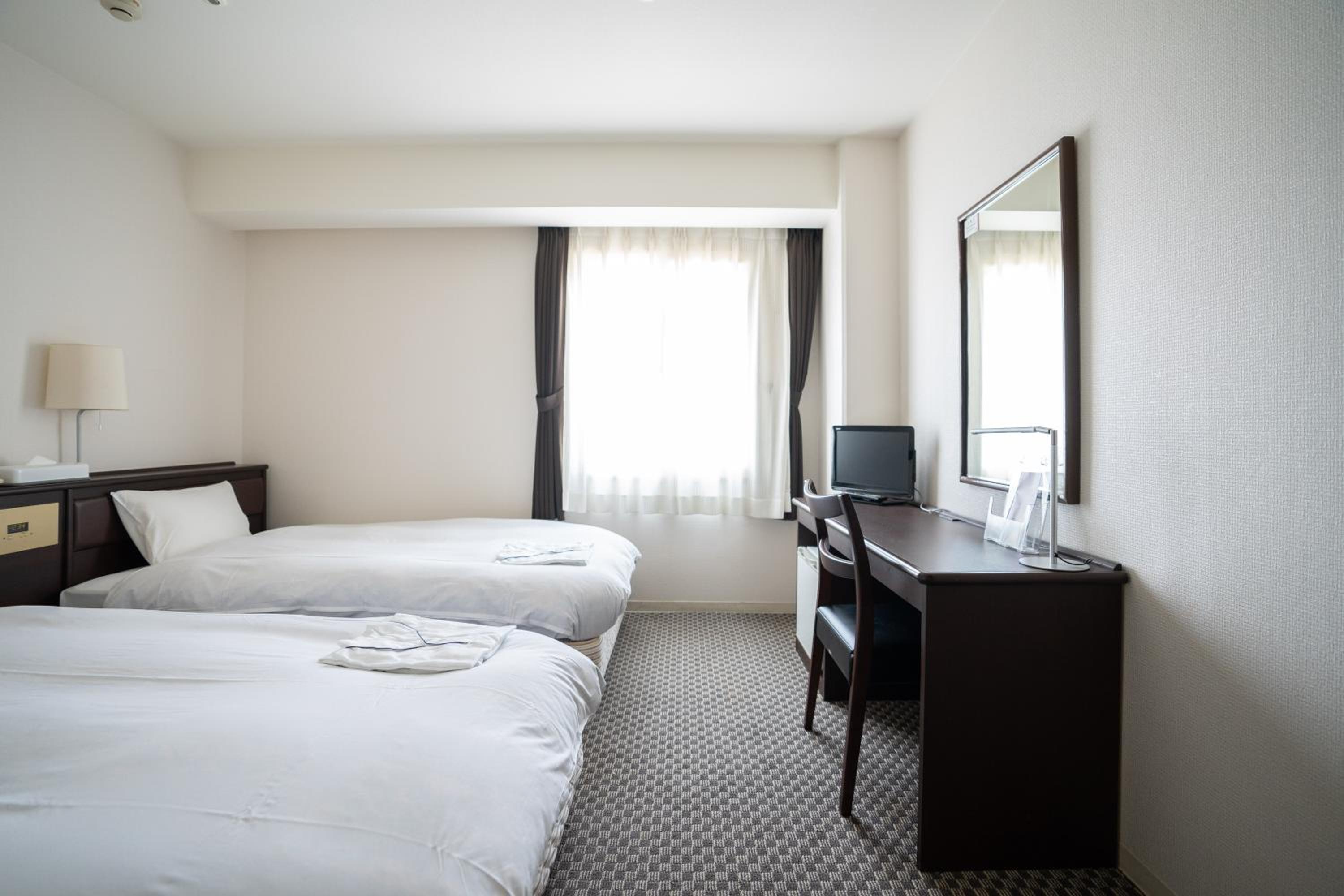Standard Twin Room - Non-Smoking - Photo 2