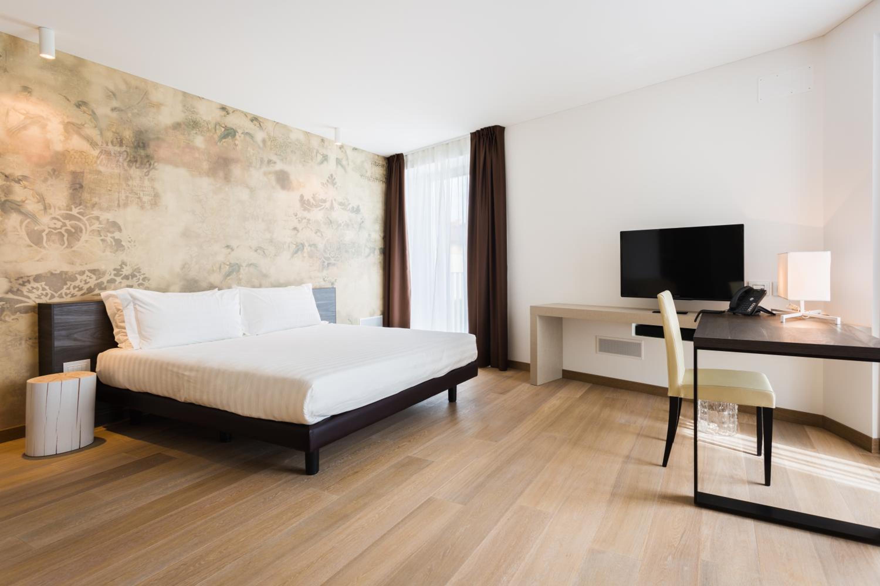 Double Room with Mountain View