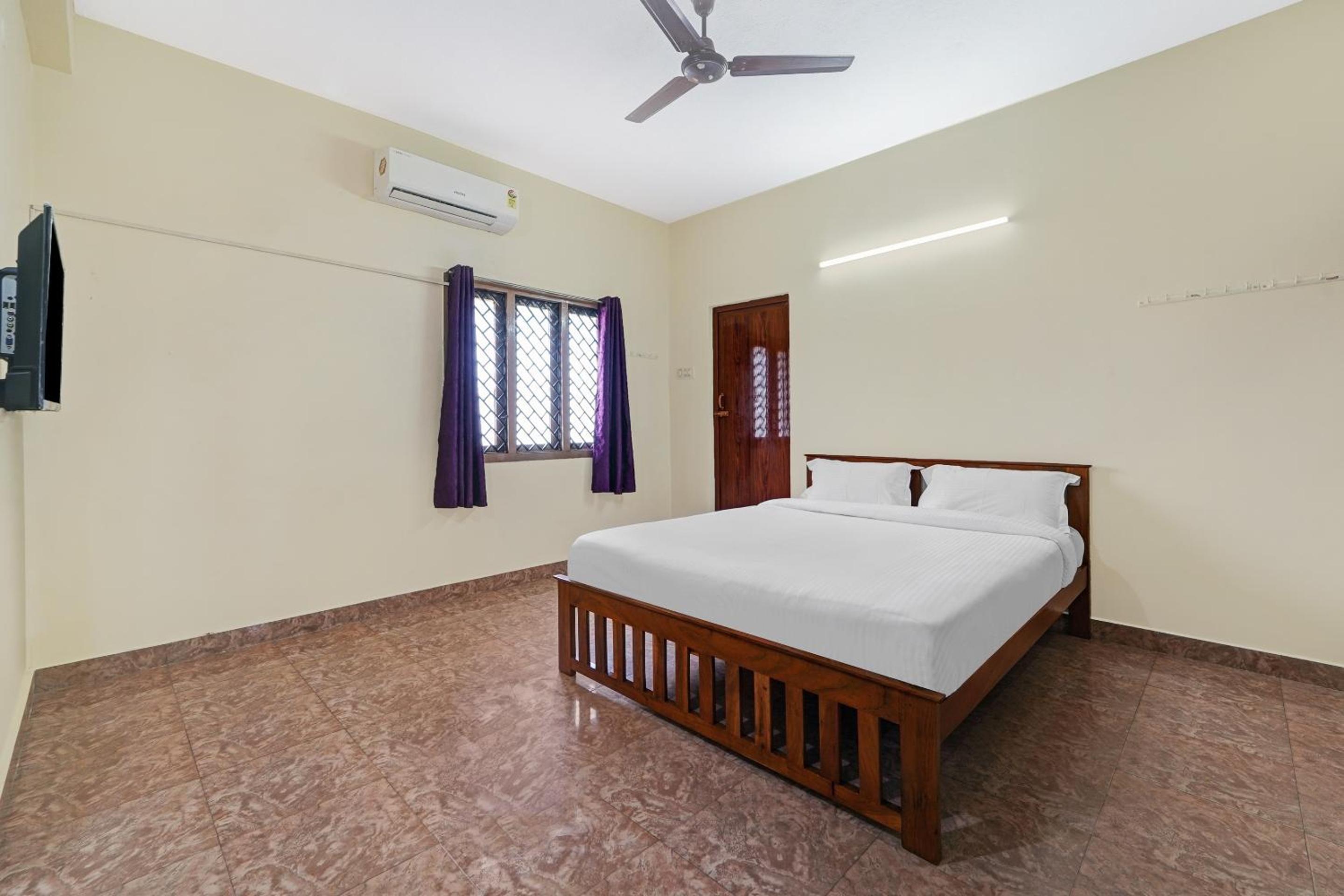 Standard Double Room - Photo 5