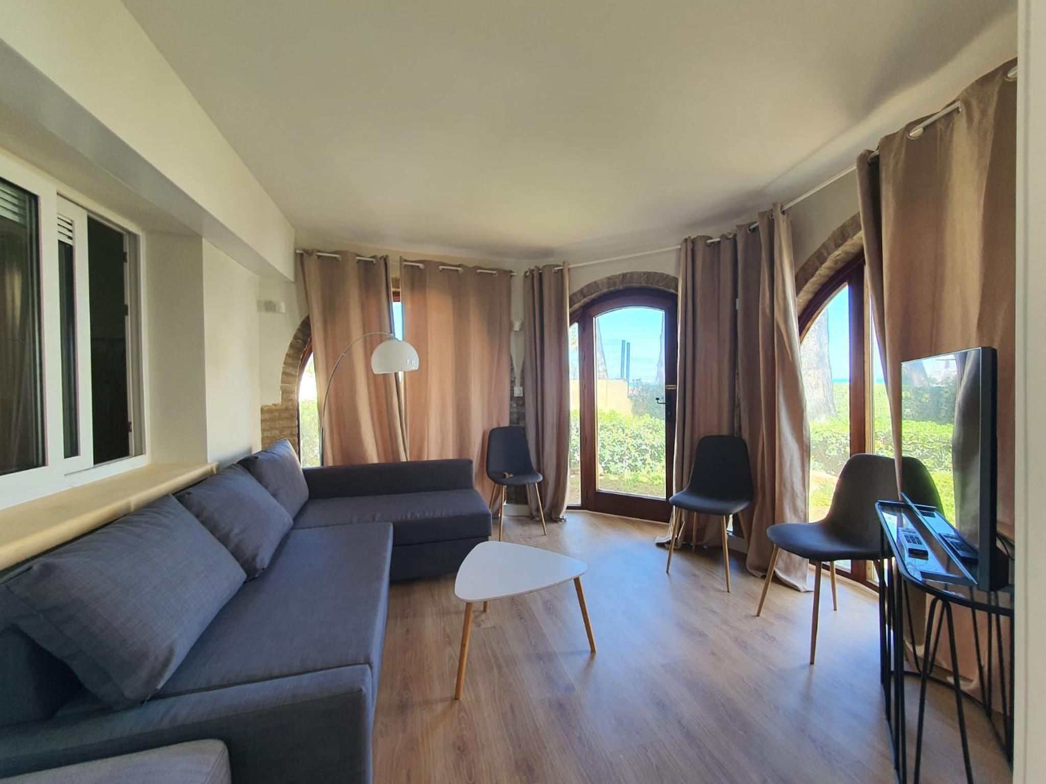 Two-Bedroom Apartment with Sea View photo 2