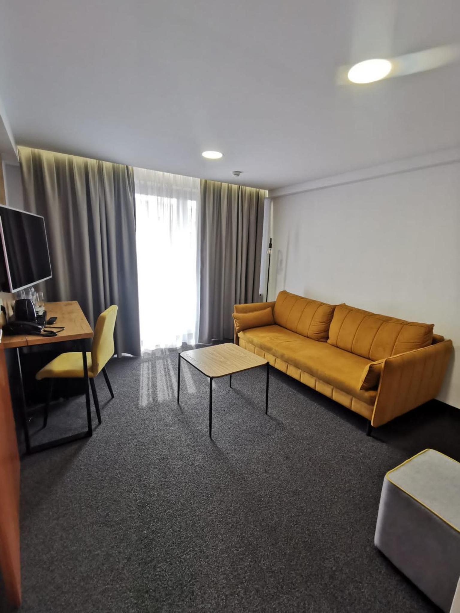 Junior Suite with Balcony - Photo 1