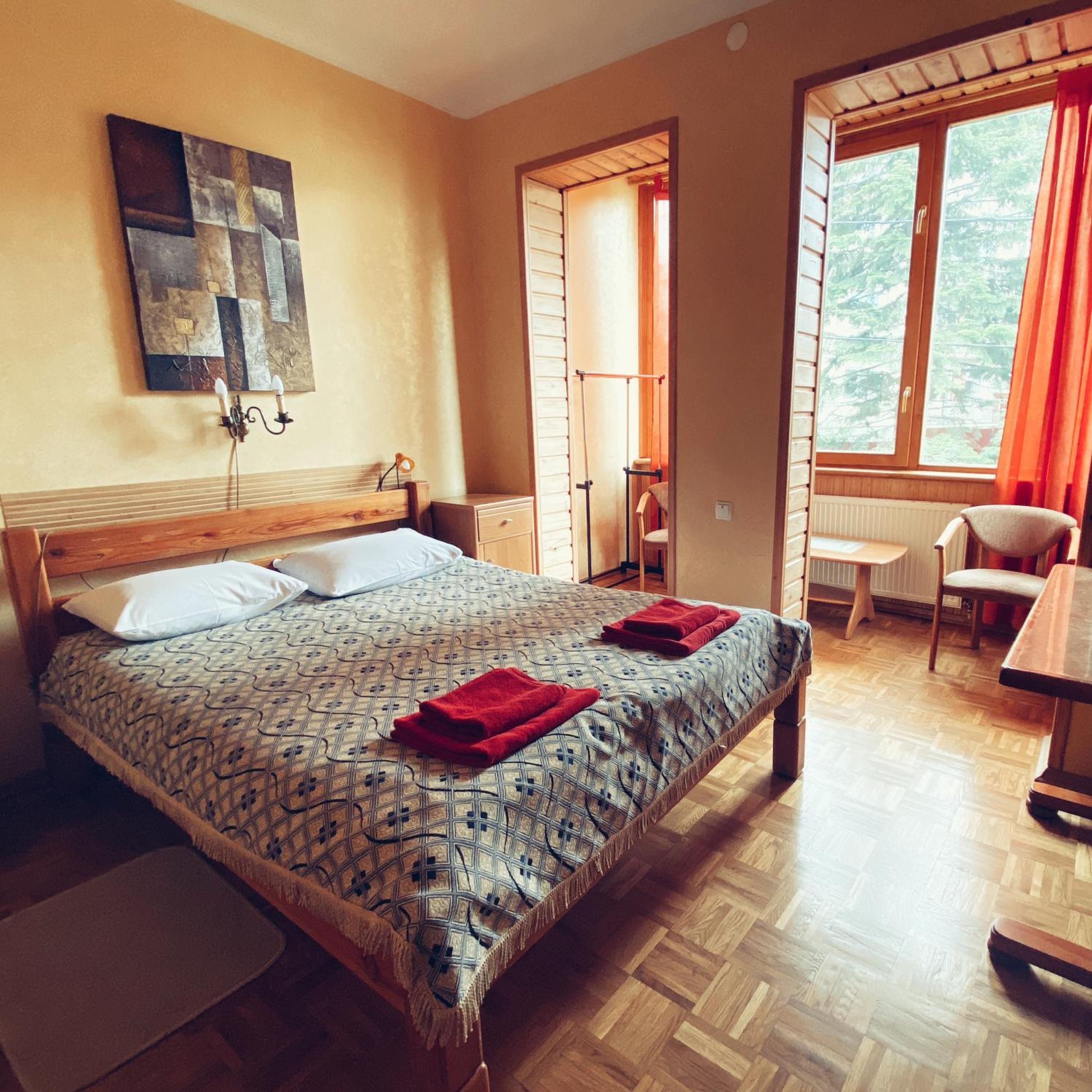 Deluxe Double Room with Bath photo 1