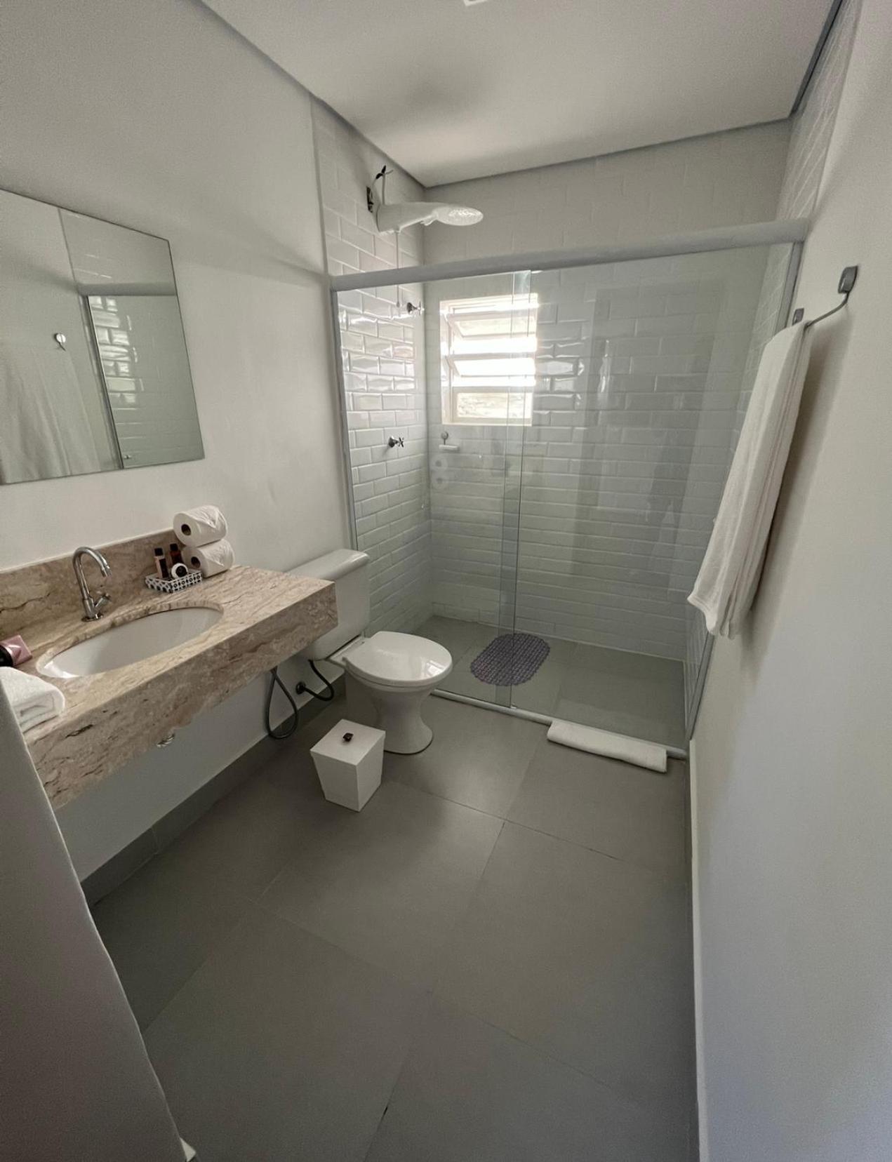 Suite with Pool View - Photo 5