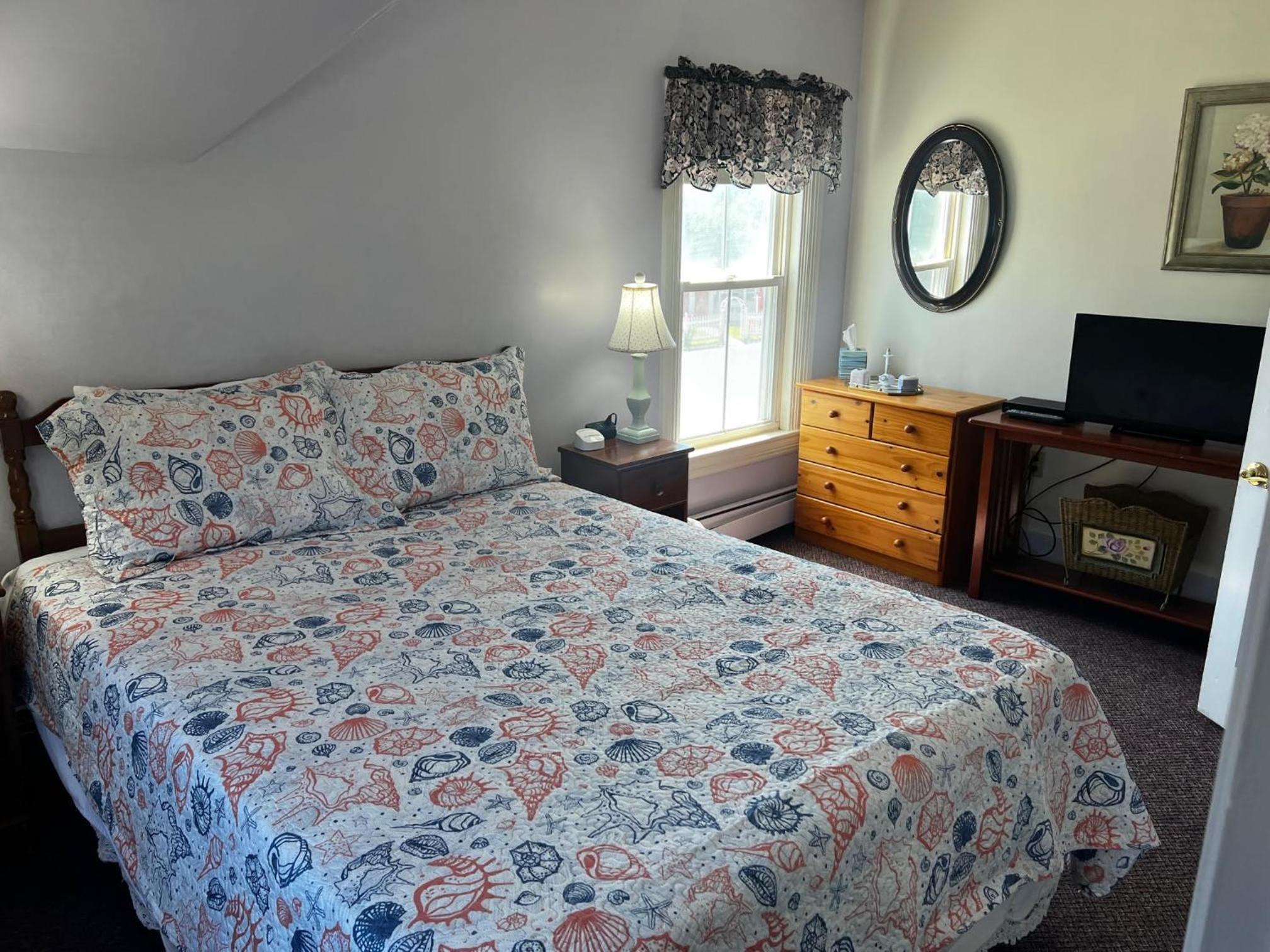 Two-Bedroom Unit w/ Kitchenette photo 2