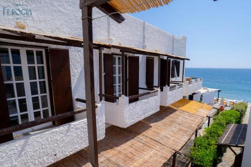 Deluxe Double or Twin Room with Sea View photo 1