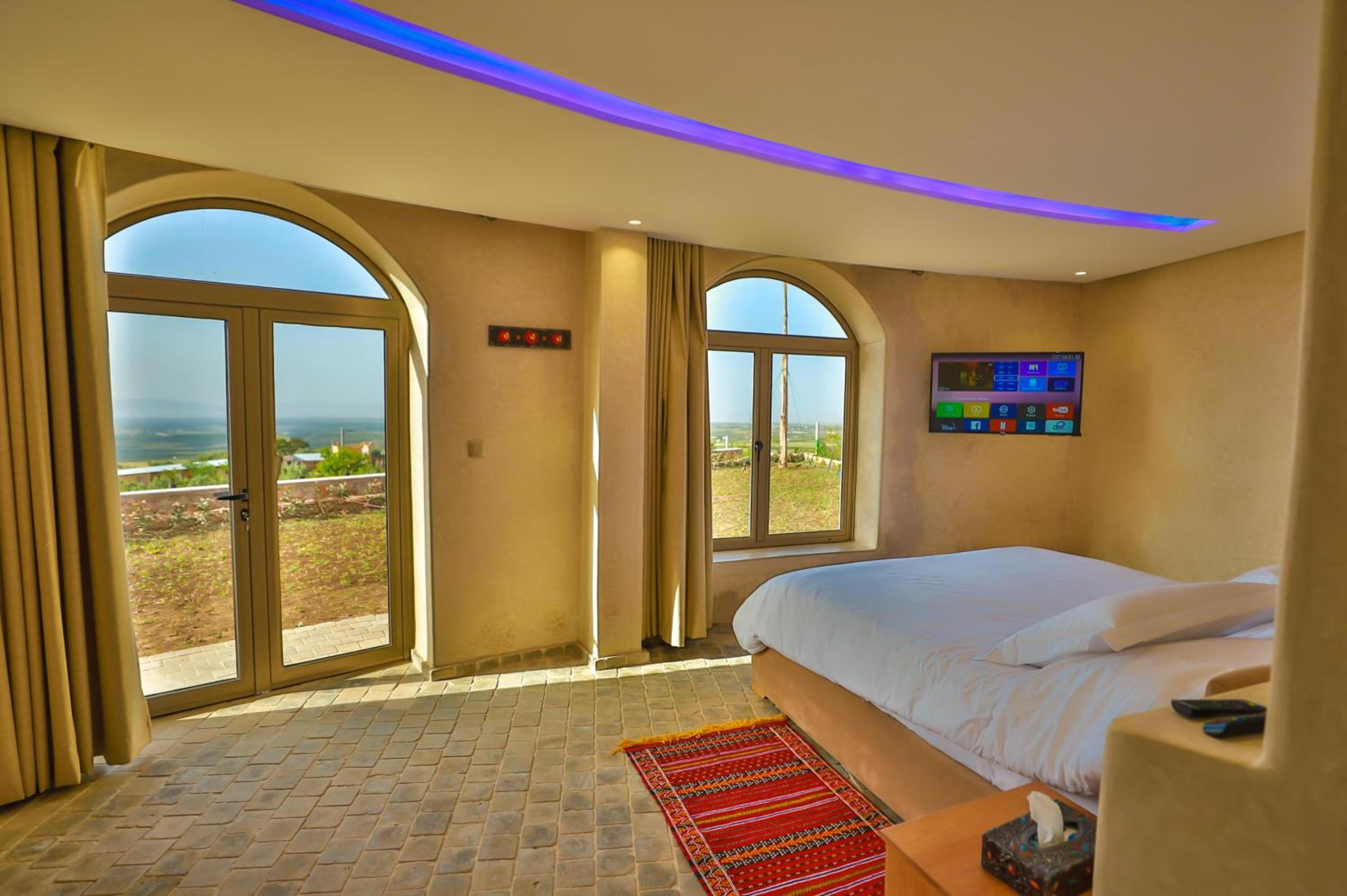 Deluxe Double Room - Photo 2