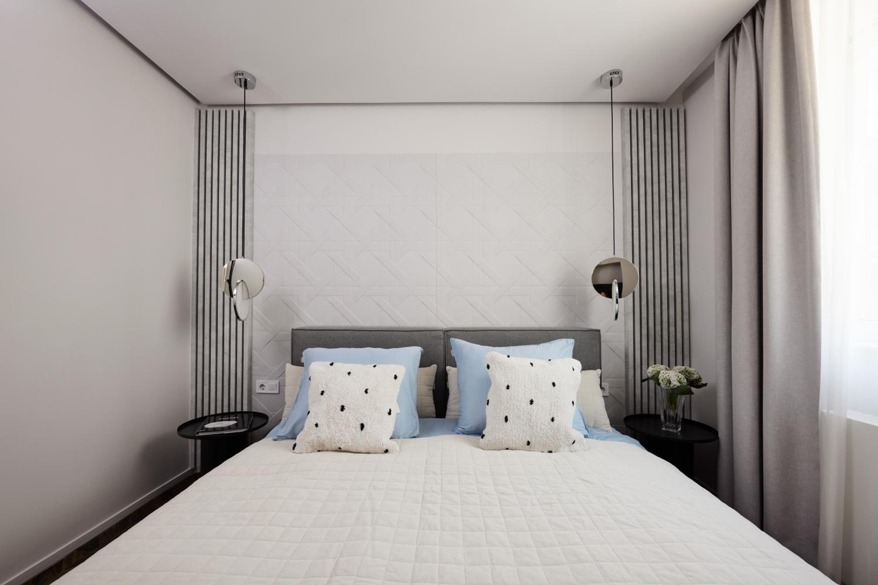 Deluxe Suite - Photo 1