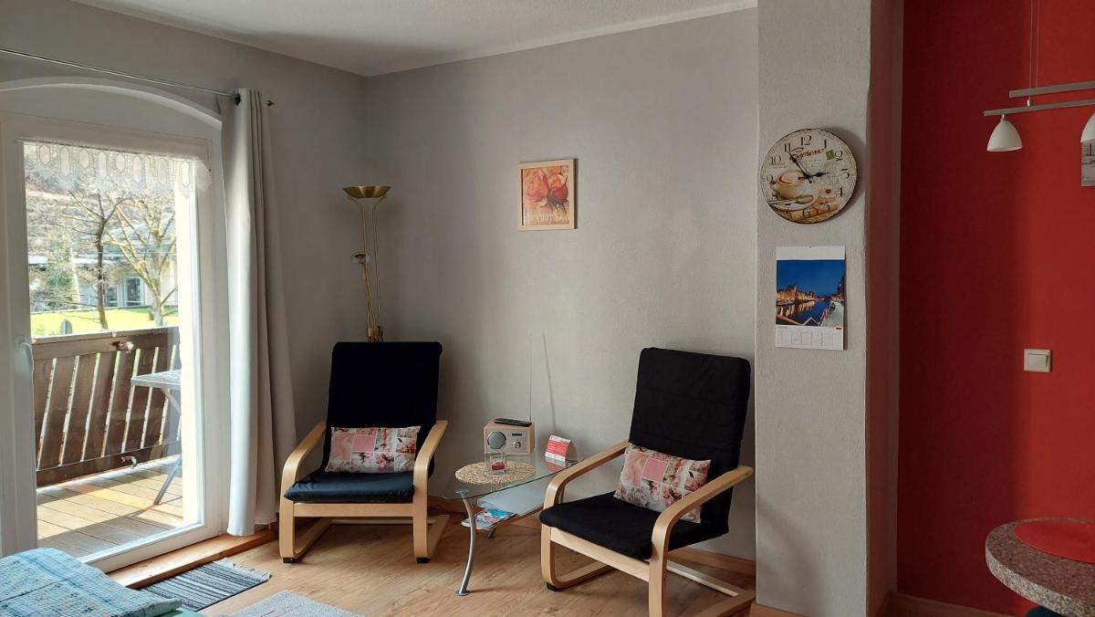 Apartment with Balcony photo 2
