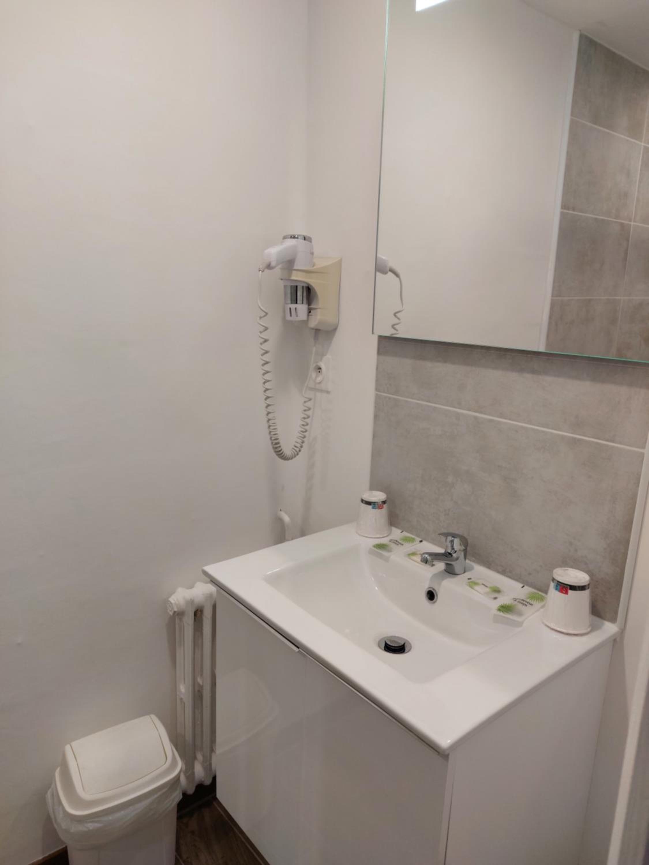 Comfort Twin Room - Photo 6