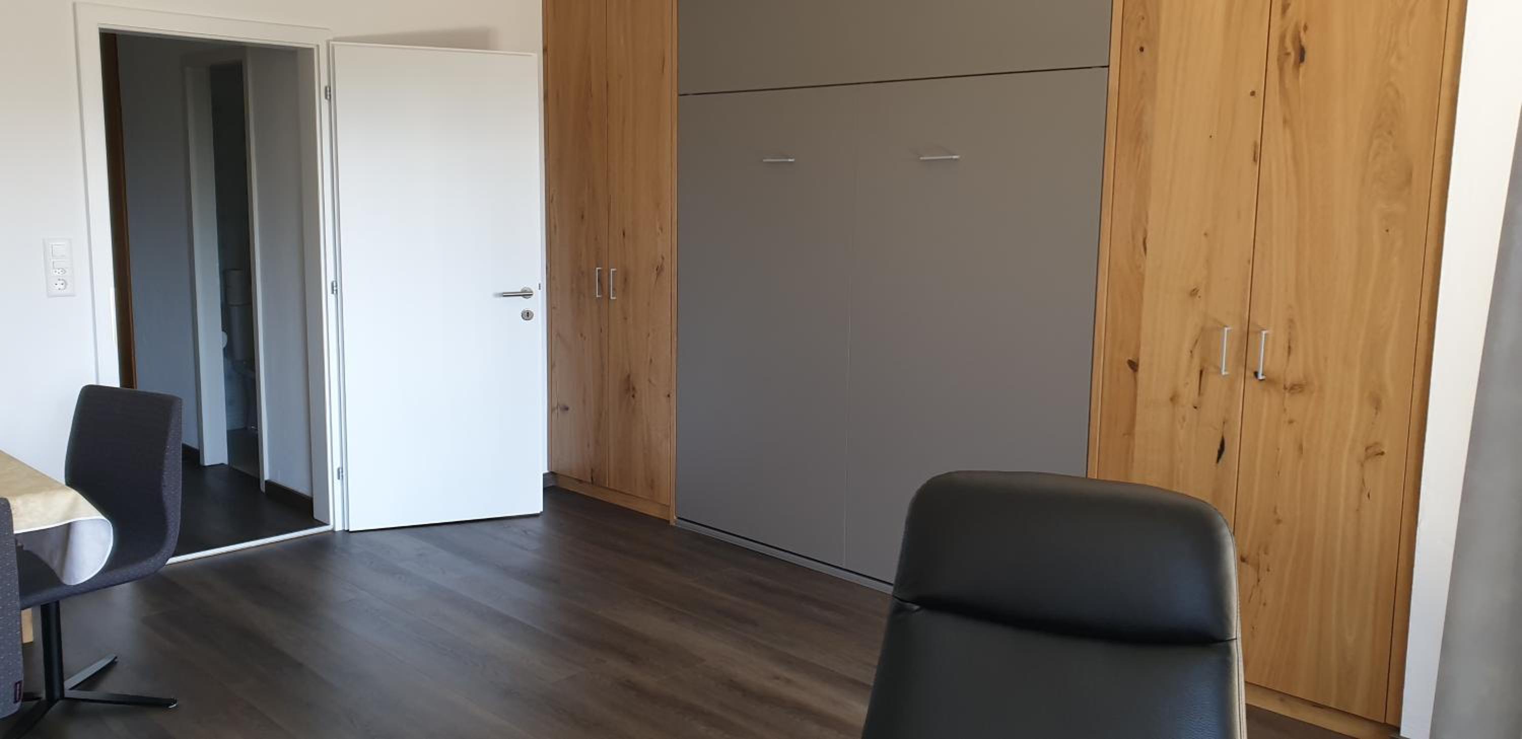Apartment with Mountain View photo 2