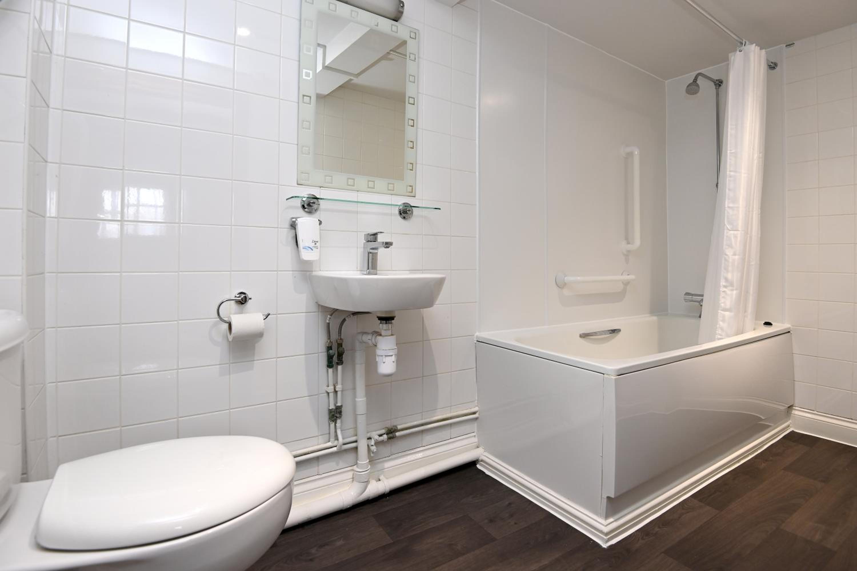 Standard Double Room - Photo 2
