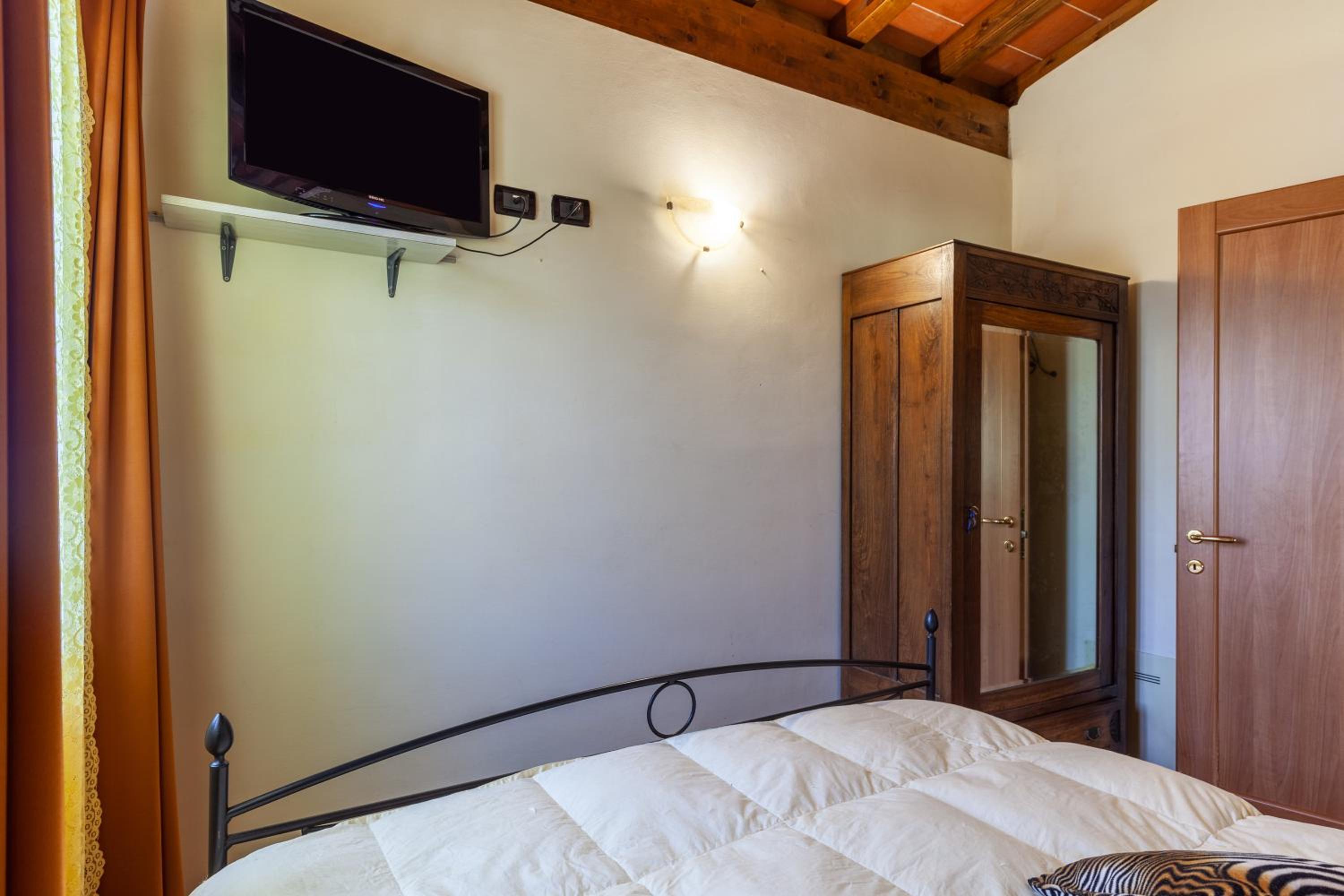 Two-Bedroom House photo 2