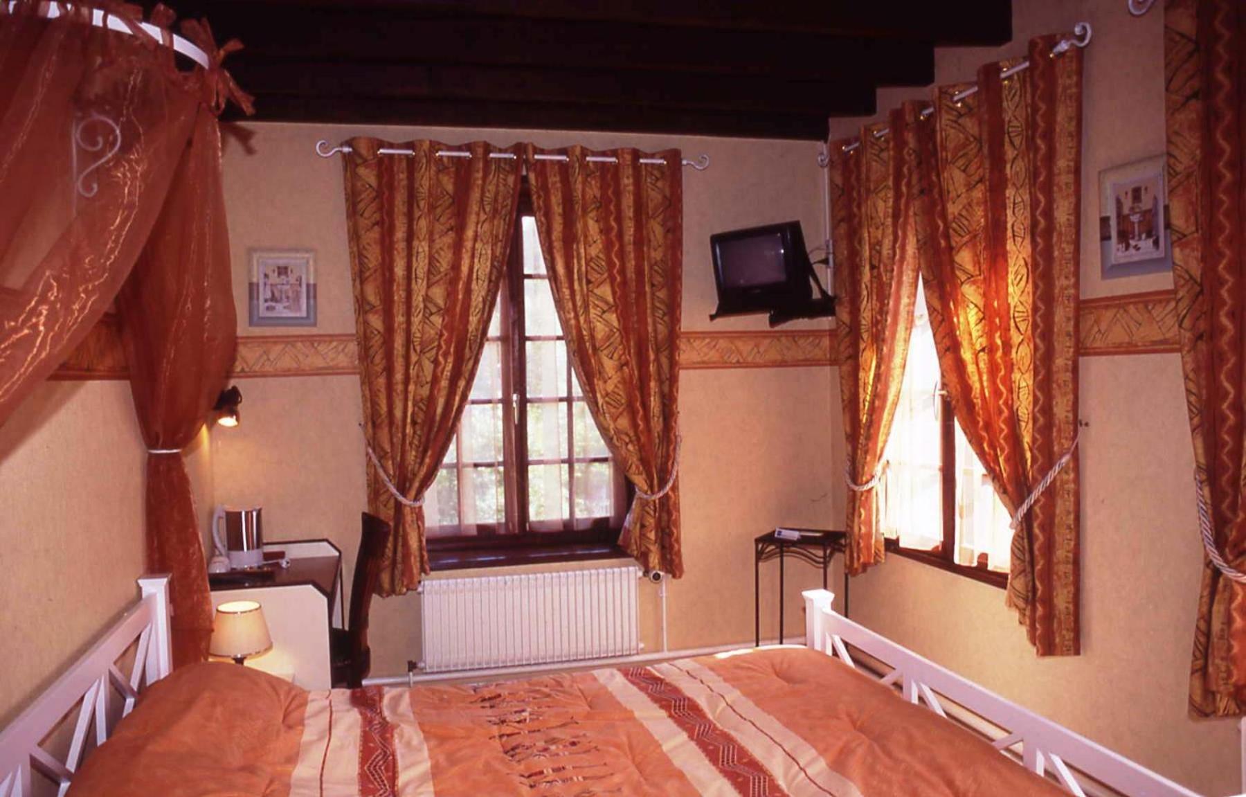 Double Room with Private Bathroom photo 2