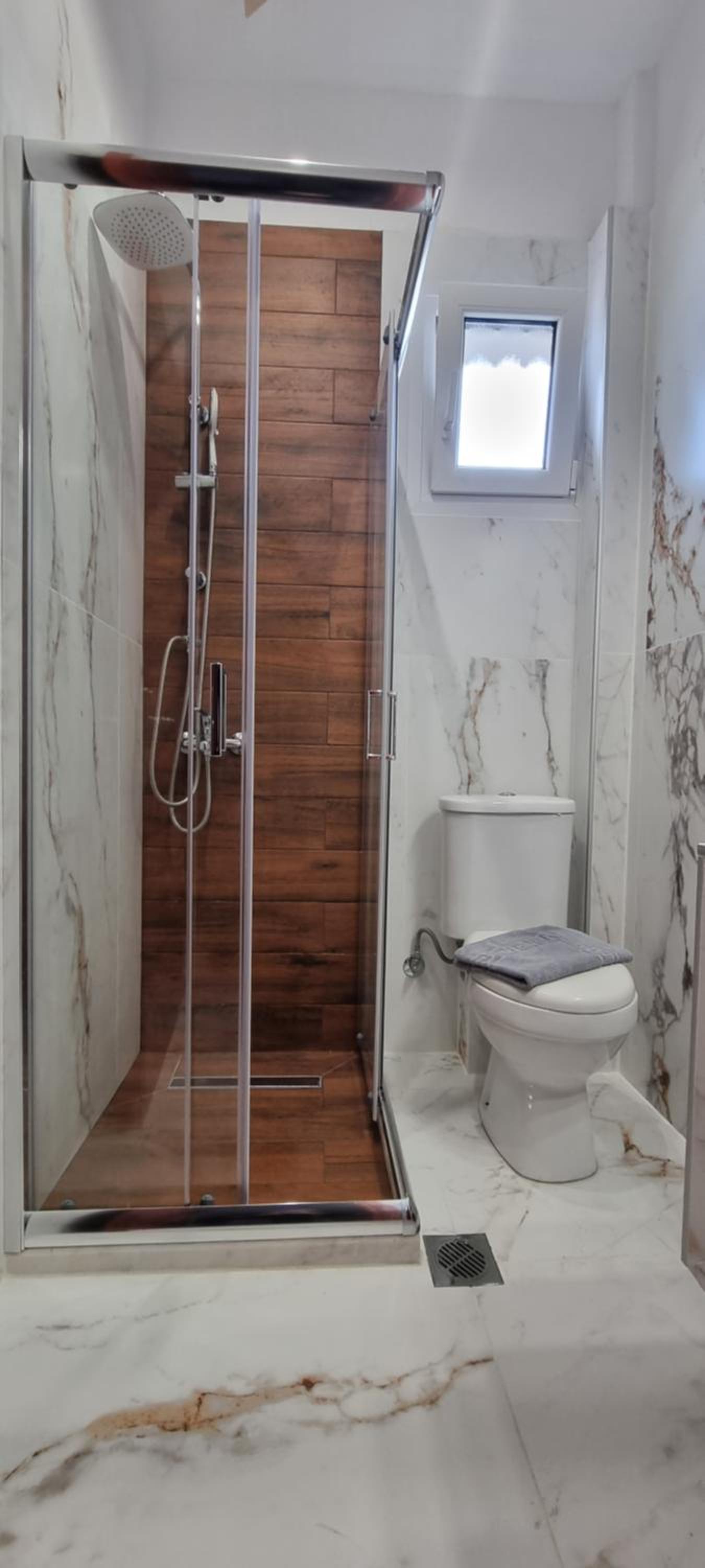 Superior Suite - Photo 20