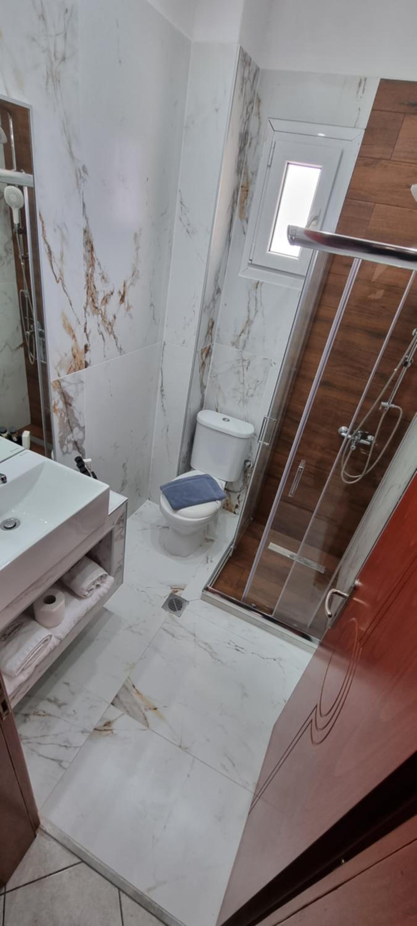 Superior Suite - Photo 21