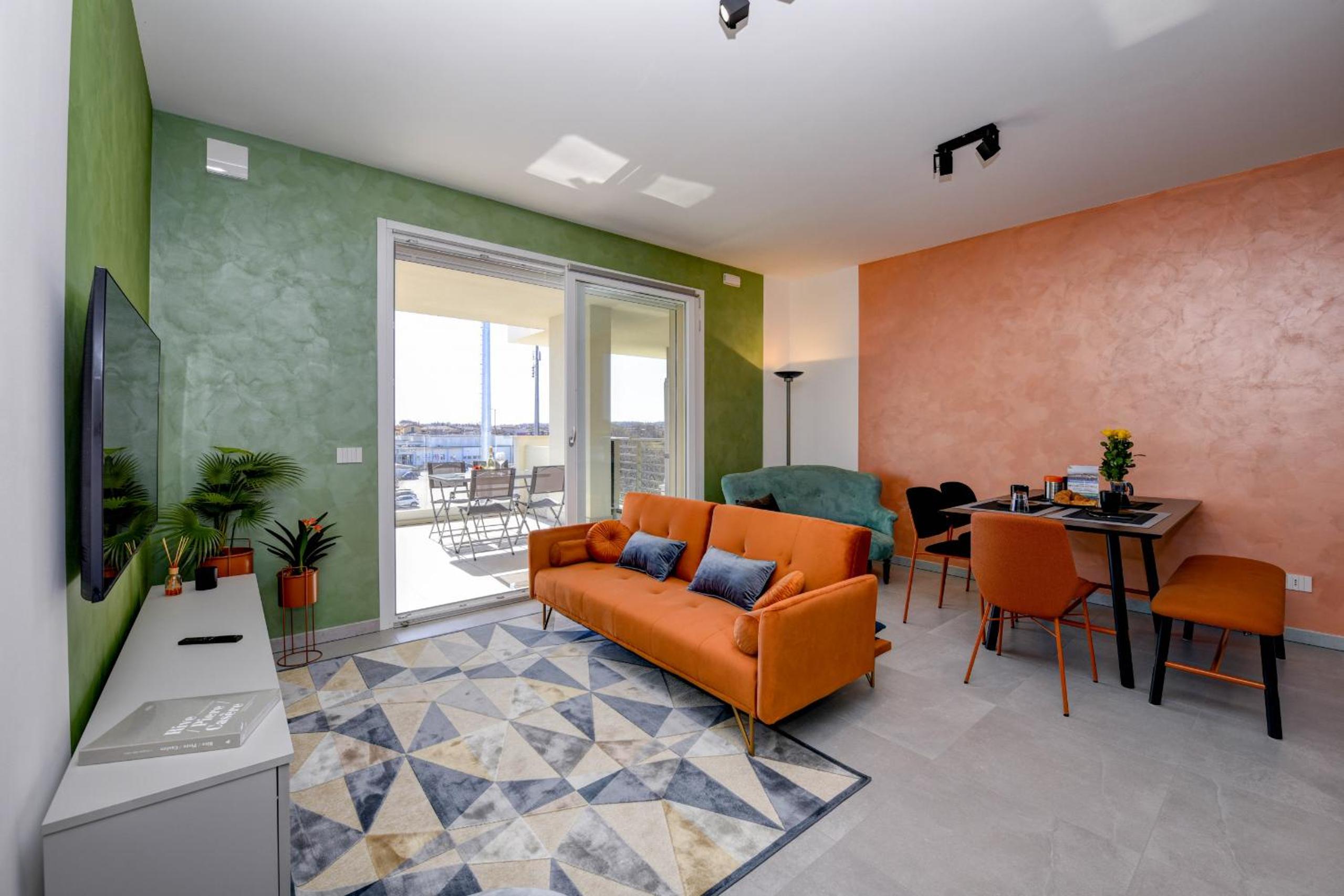 Deluxe Apartment