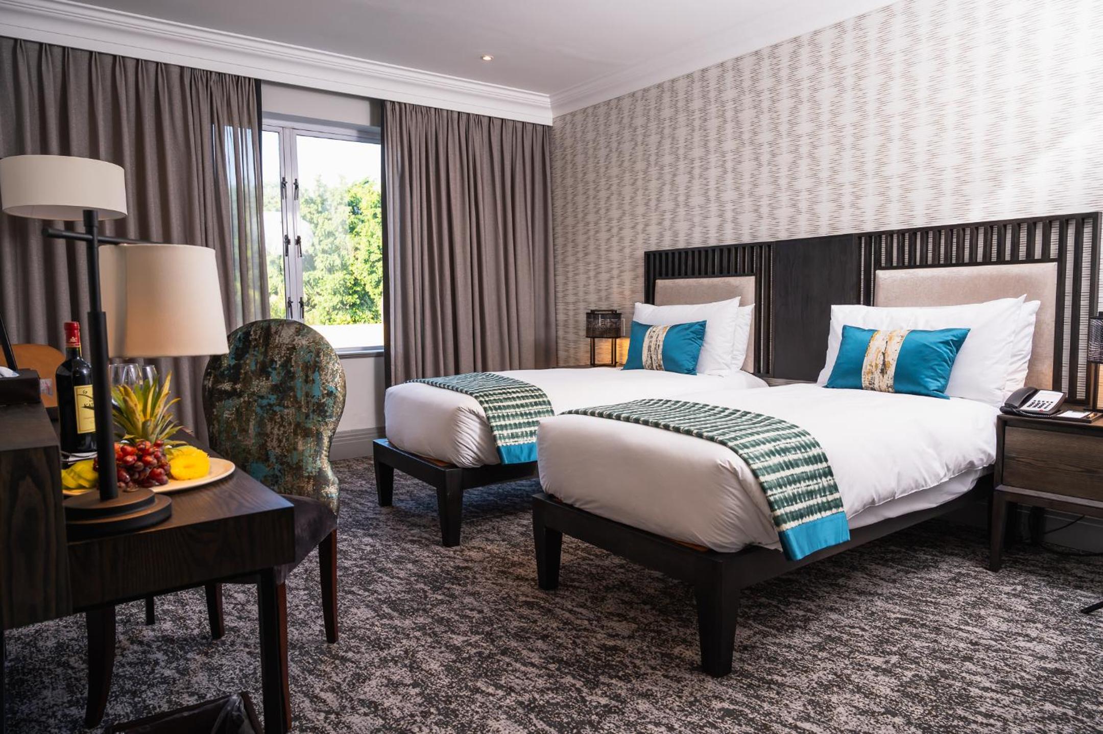 Standard Twin Room photo 2