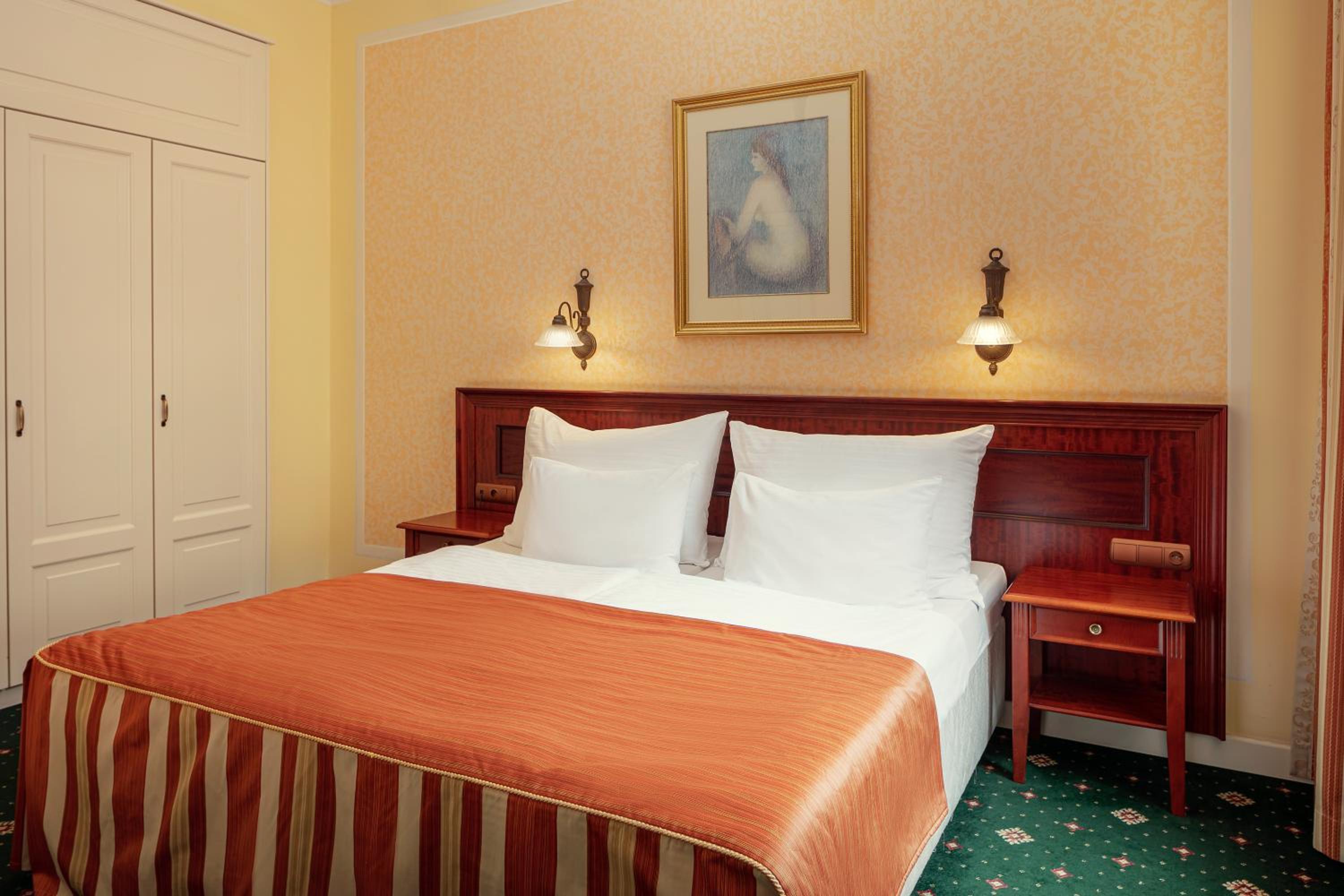 Superior Double Room with Wellness Access - Photo 1