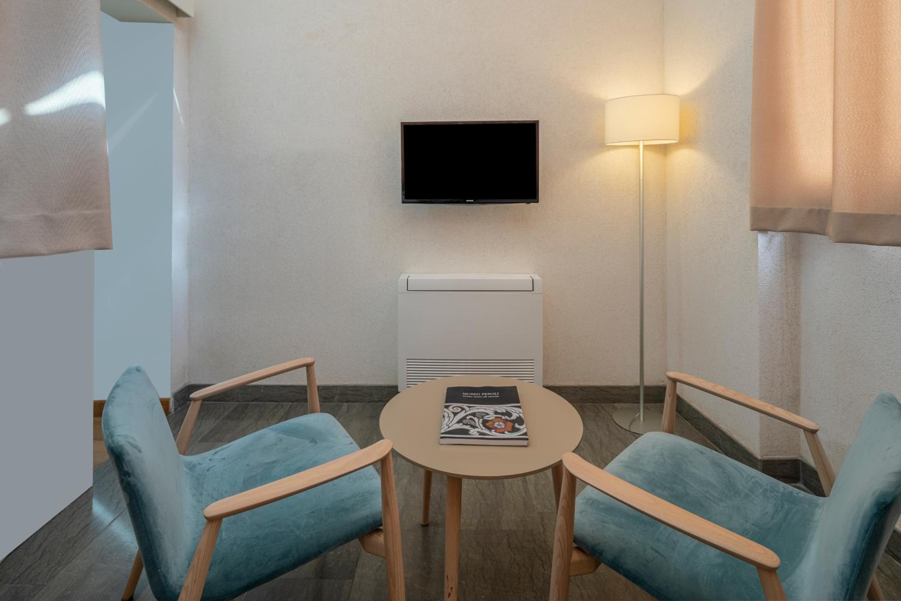 Apartment - Split Level