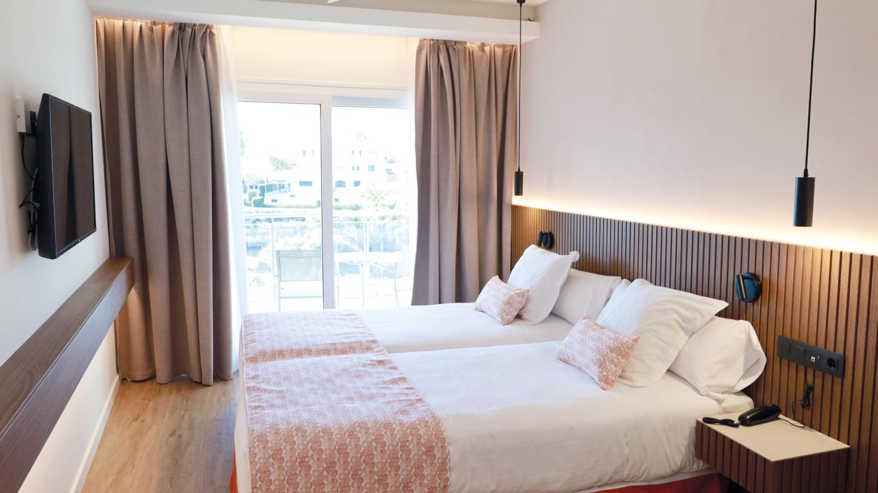 Habitación Doble o con Dos Camas con Vista al Mar