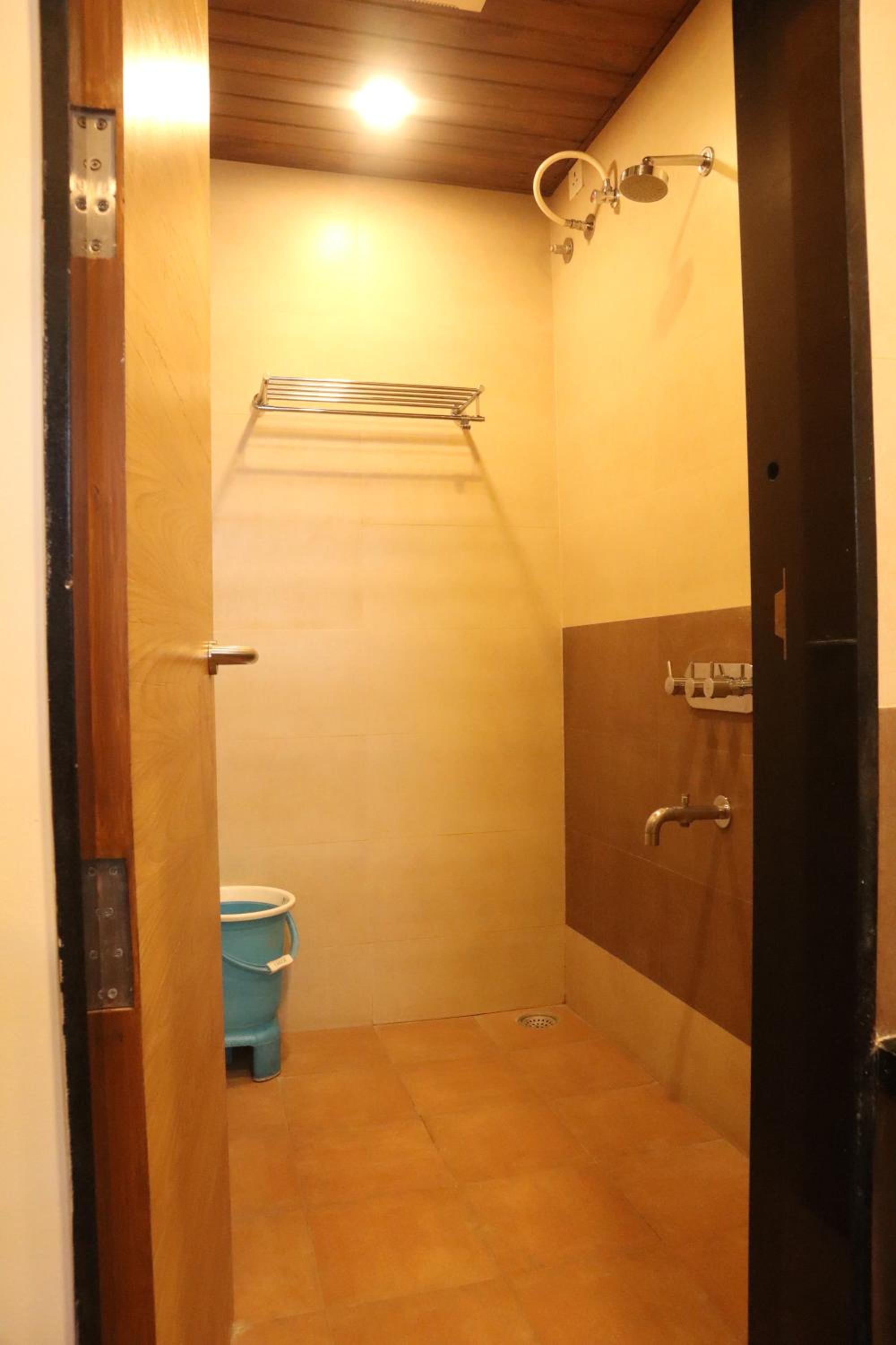 Deluxe King Room photo 2