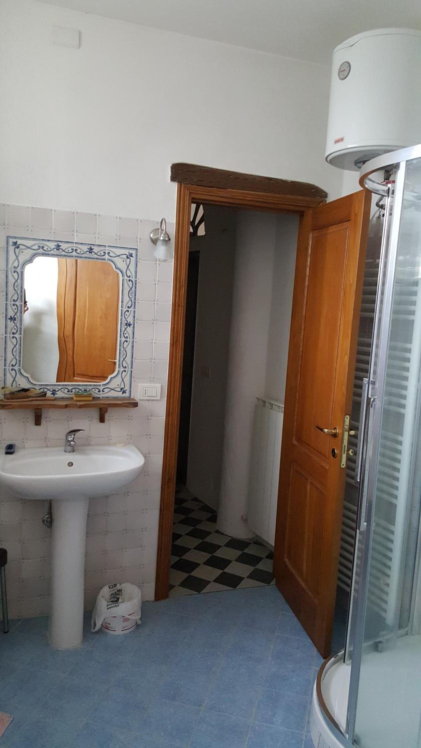 Double Room with Private External Bathroom photo 3