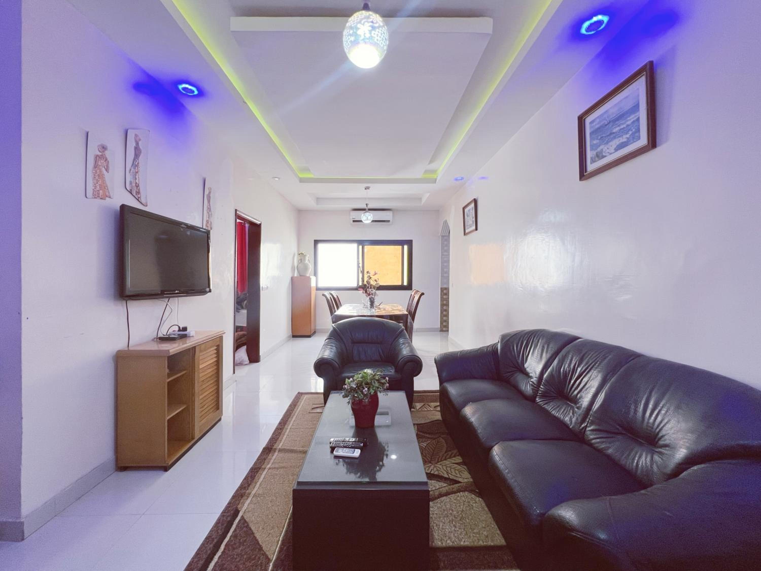 Deluxe Apartment photo 2