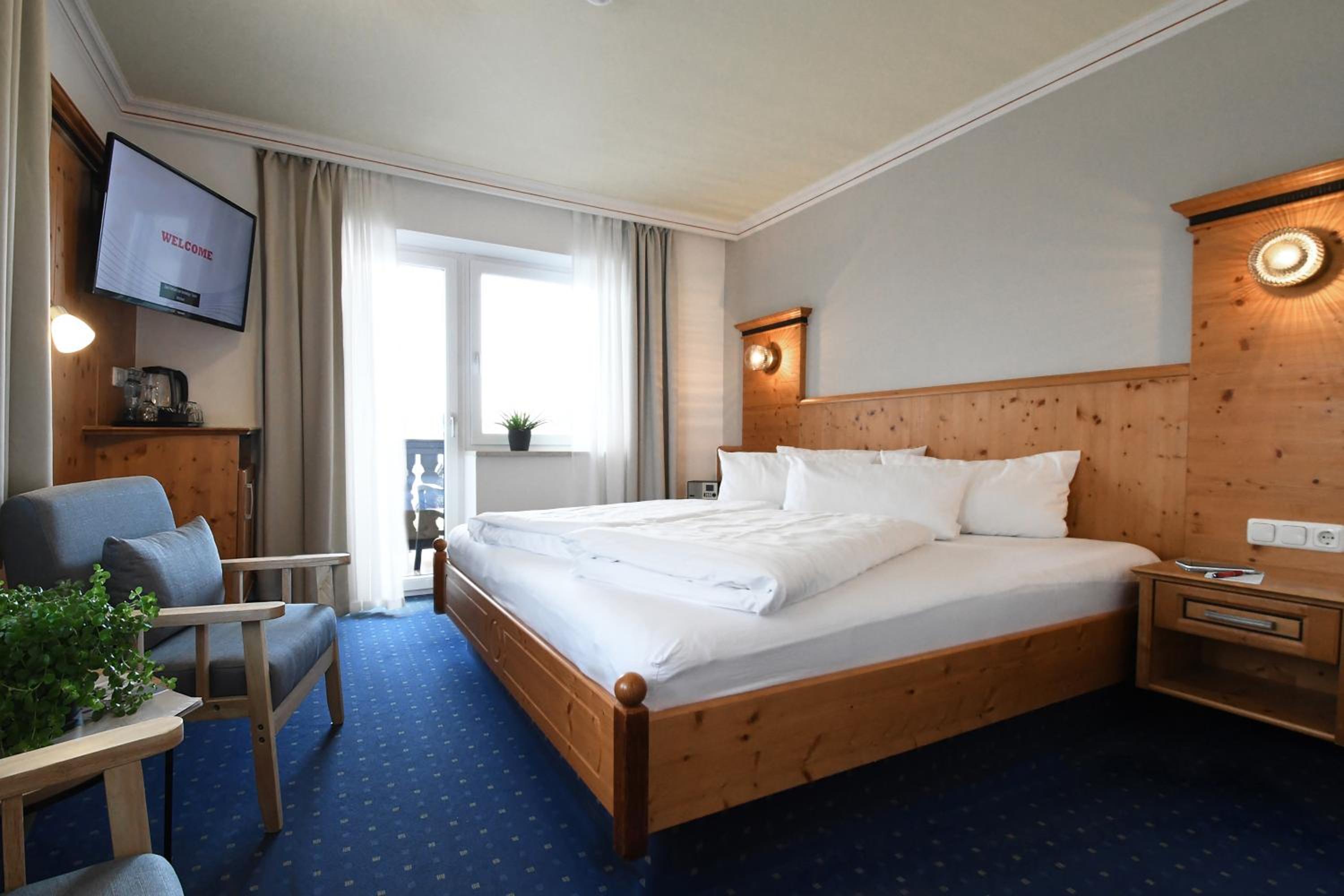 Comfort Double Room with Balcony photo 3