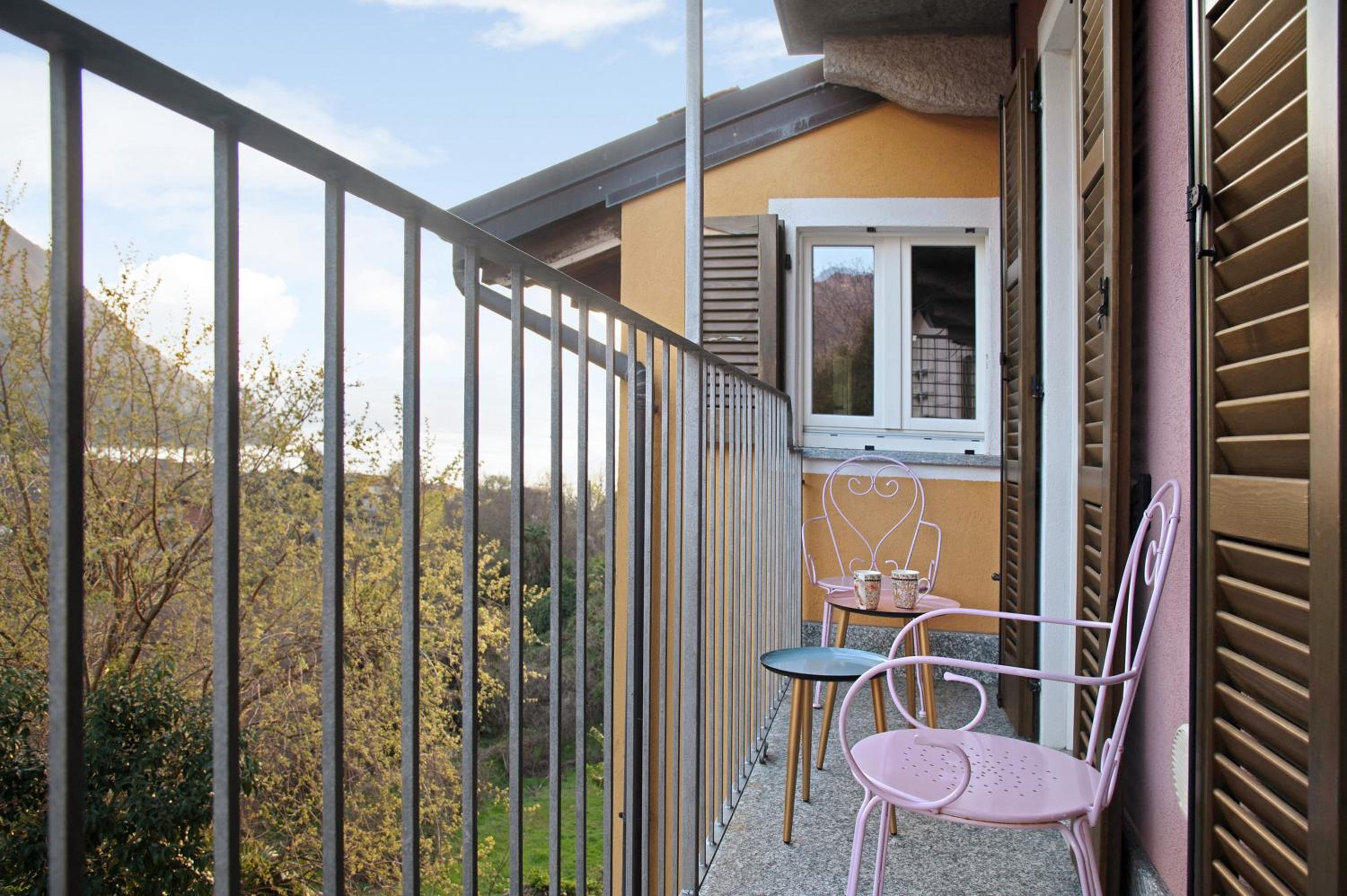 Two-Bedroom Deluxe Apartment with Balcony photo 3