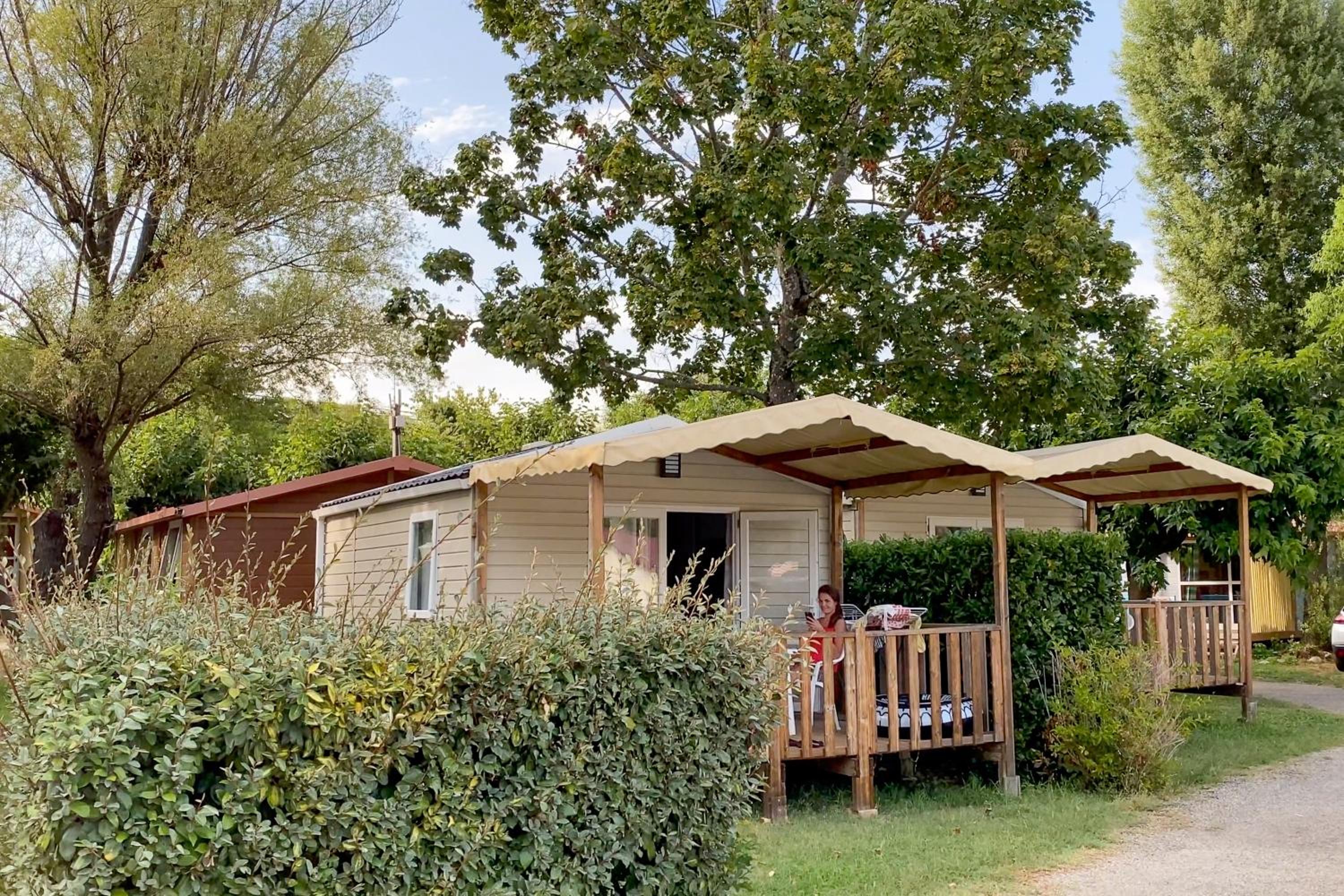 Mobile Home photo 2