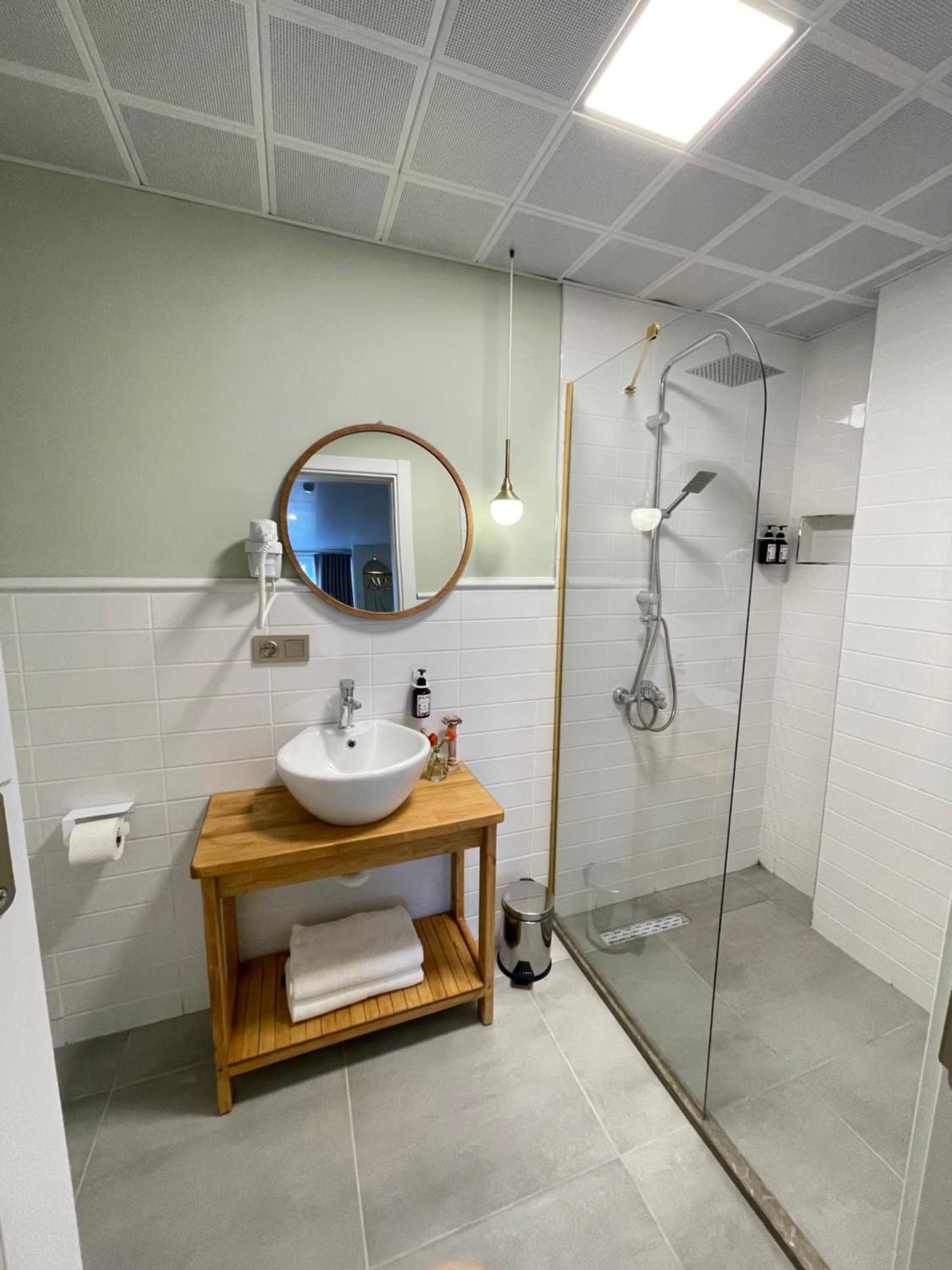 Deluxe Double Room - Photo 5