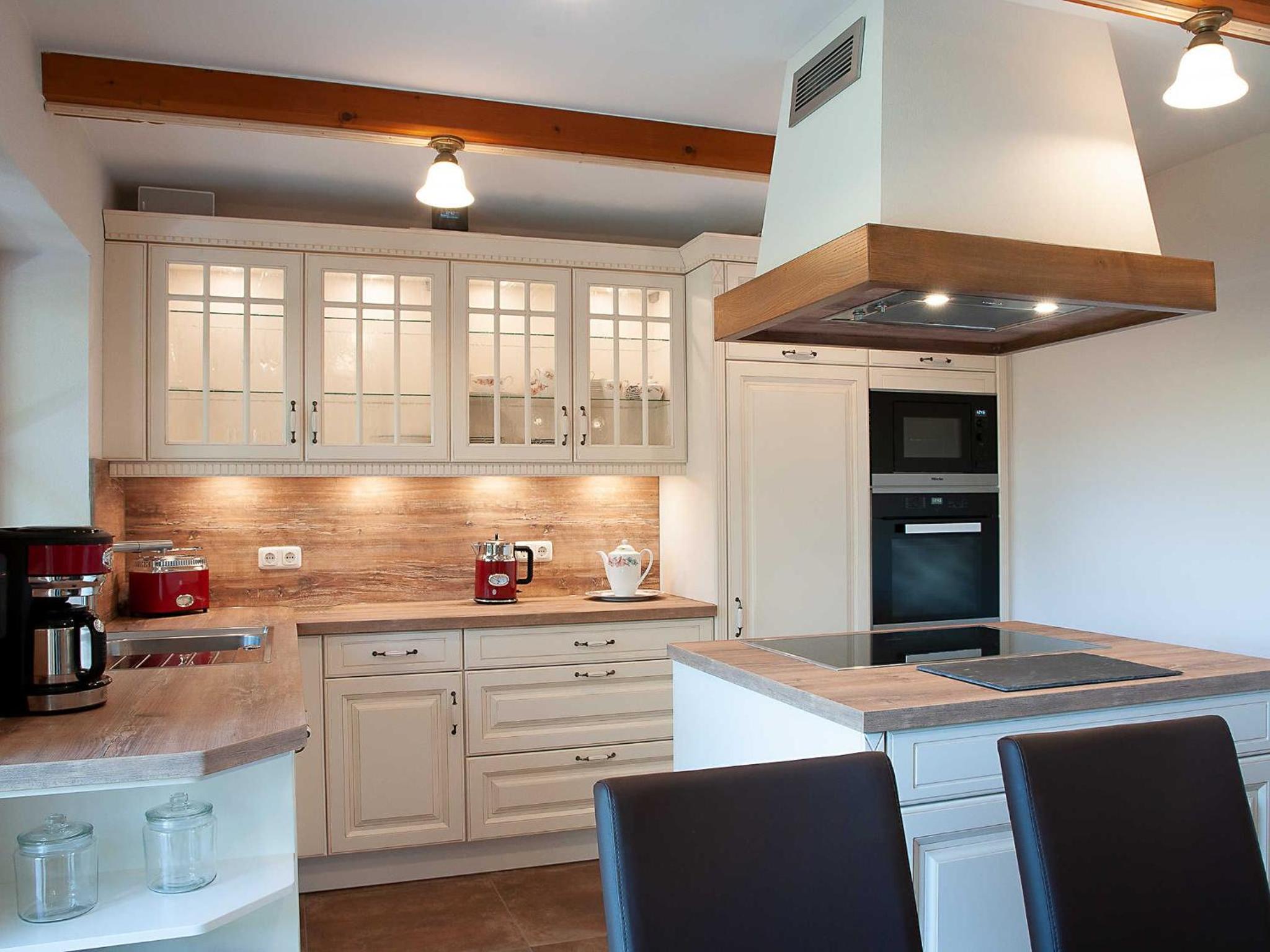 Two-Bedroom Apartment with Terrace photo 2