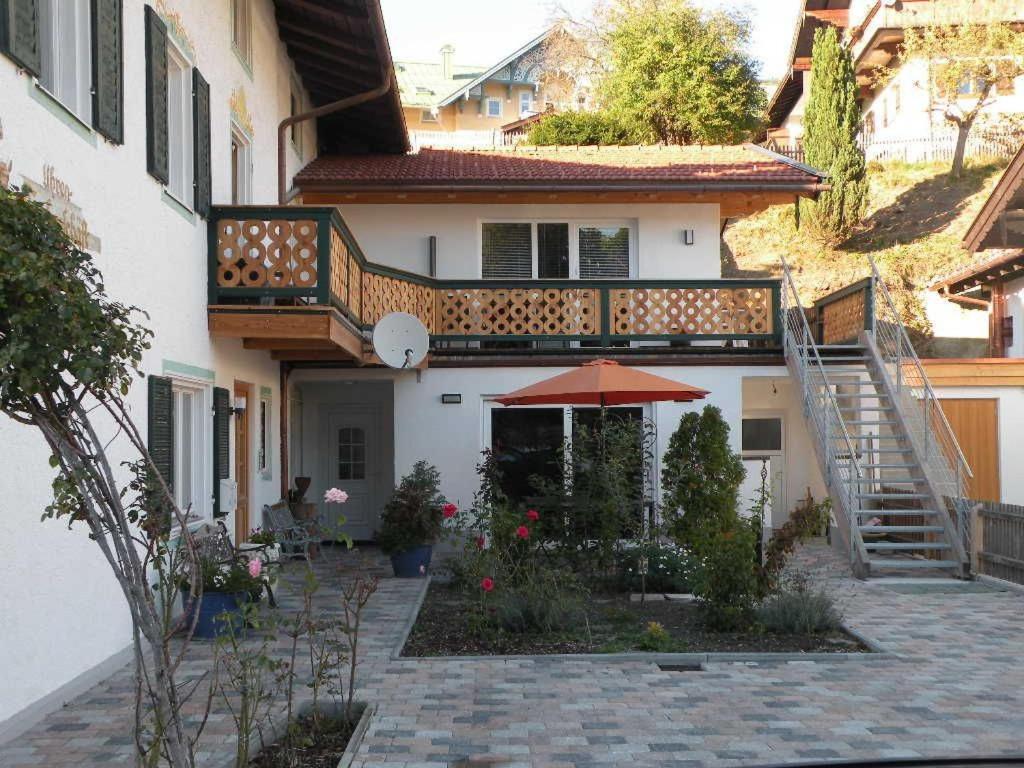 One-Bedroom Apartment with Balcony and Terrace photo 3