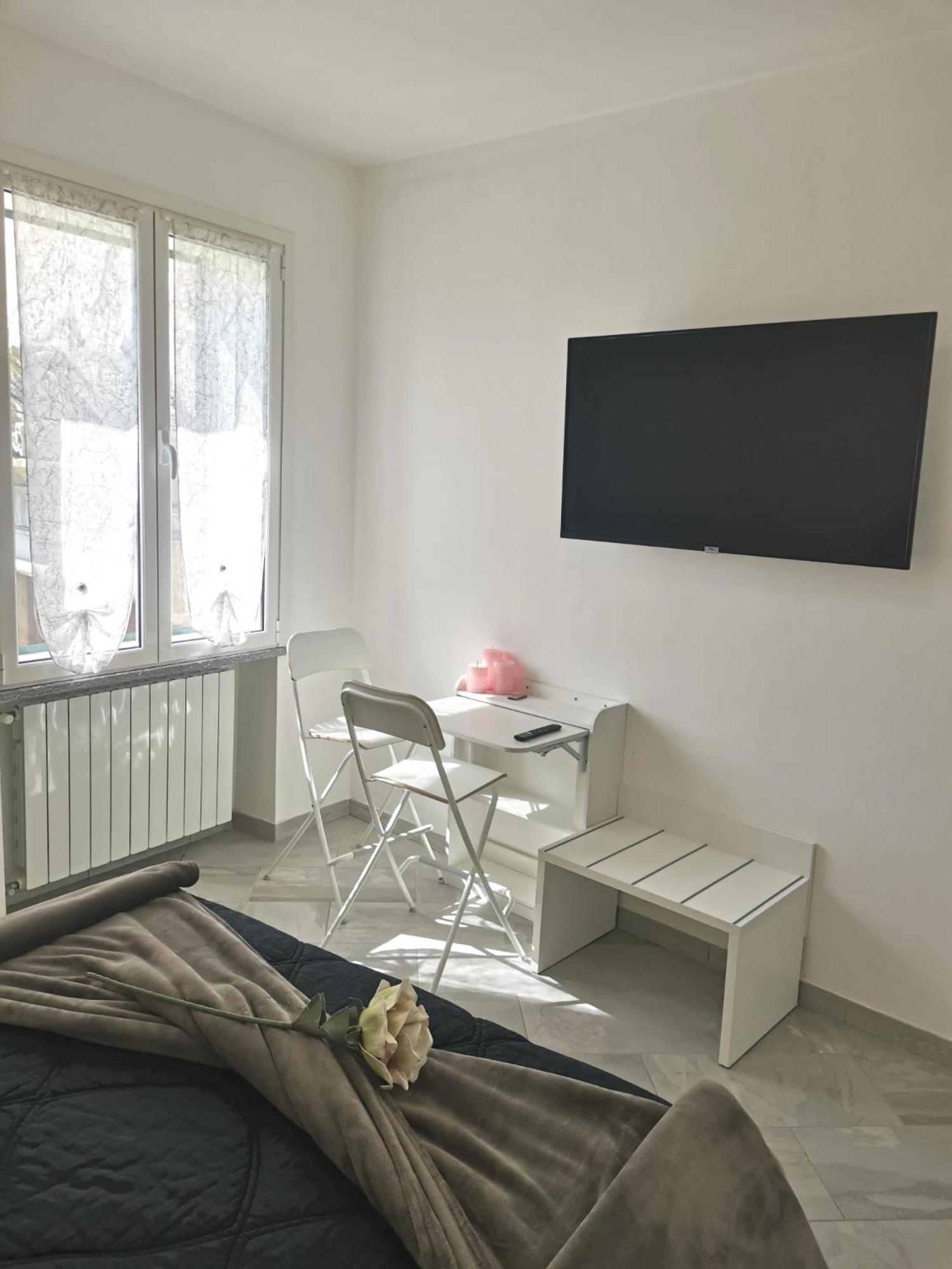 Double or Twin Room photo 3