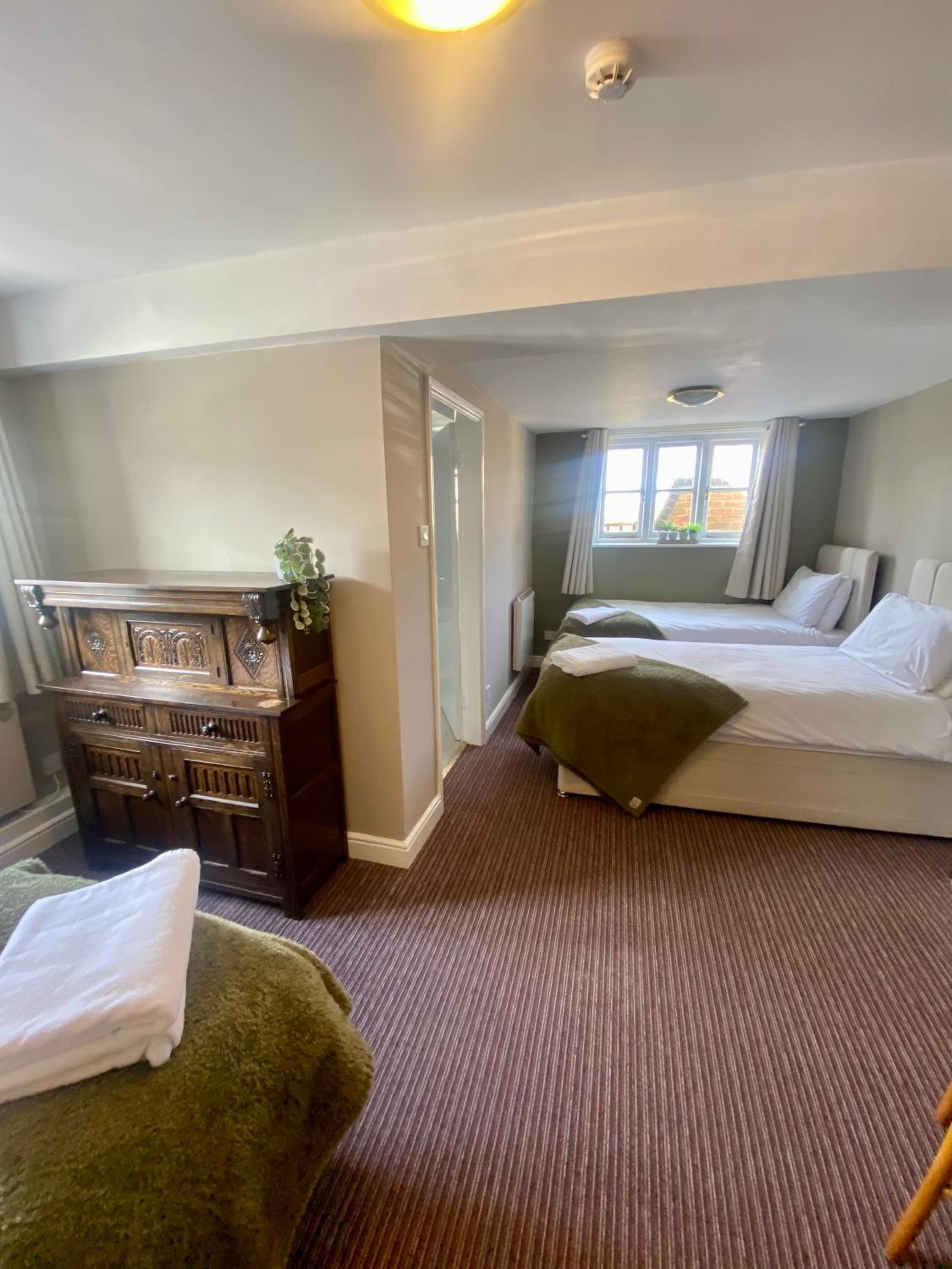 Deluxe Family Room