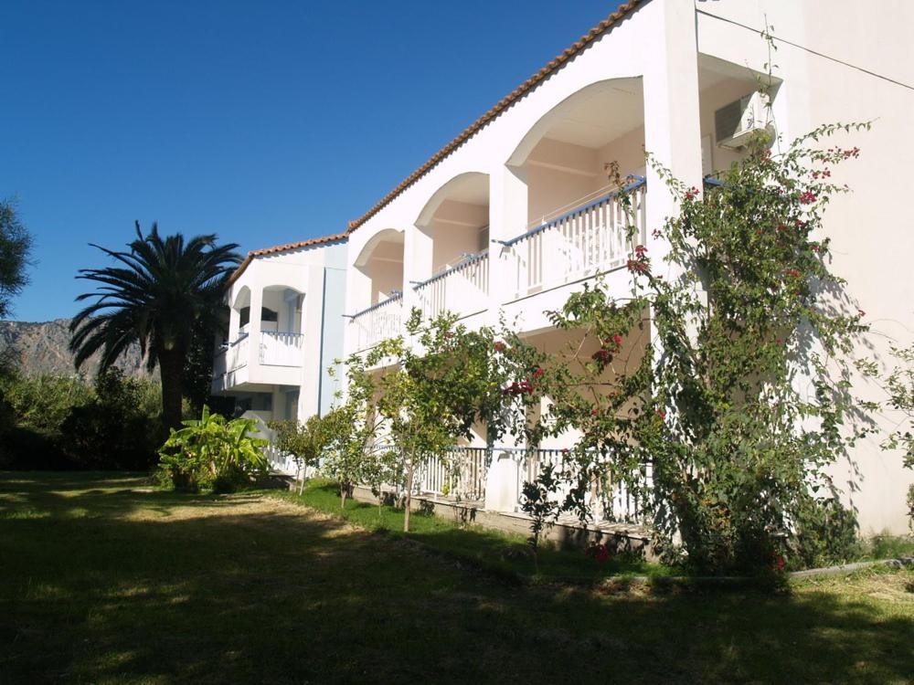 Triple Room With Garden View