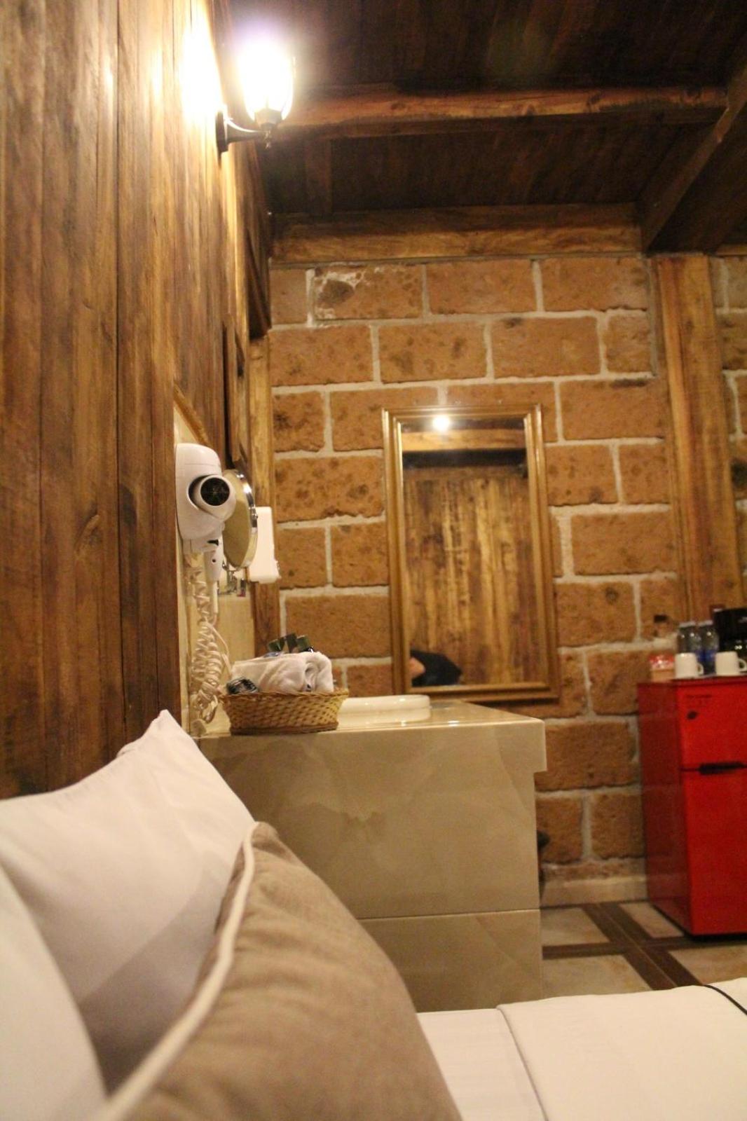 Junior Suite with Mountain View photo 2