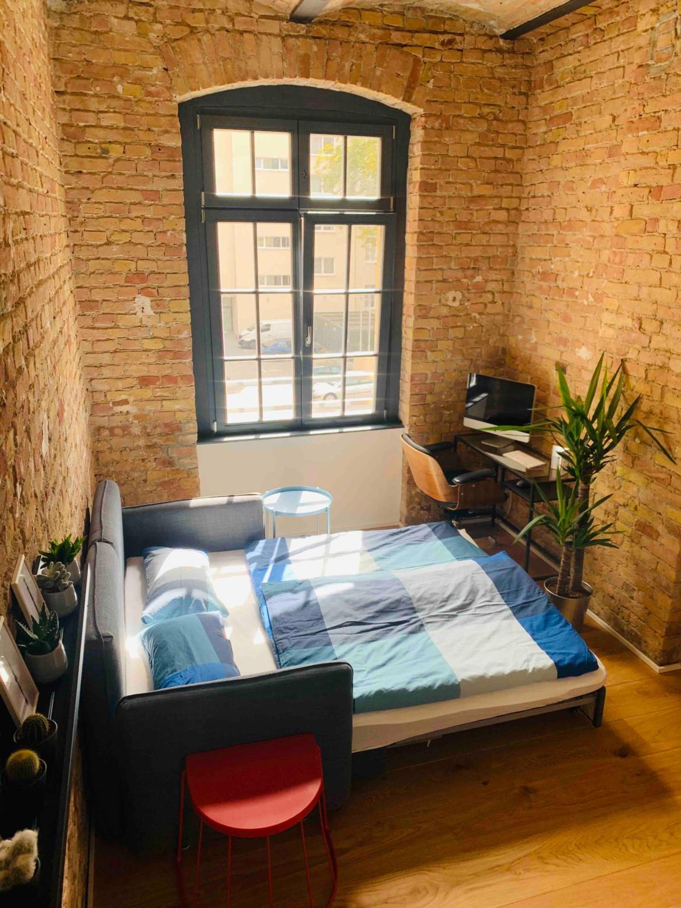 One-Bedroom Apartment photo 1
